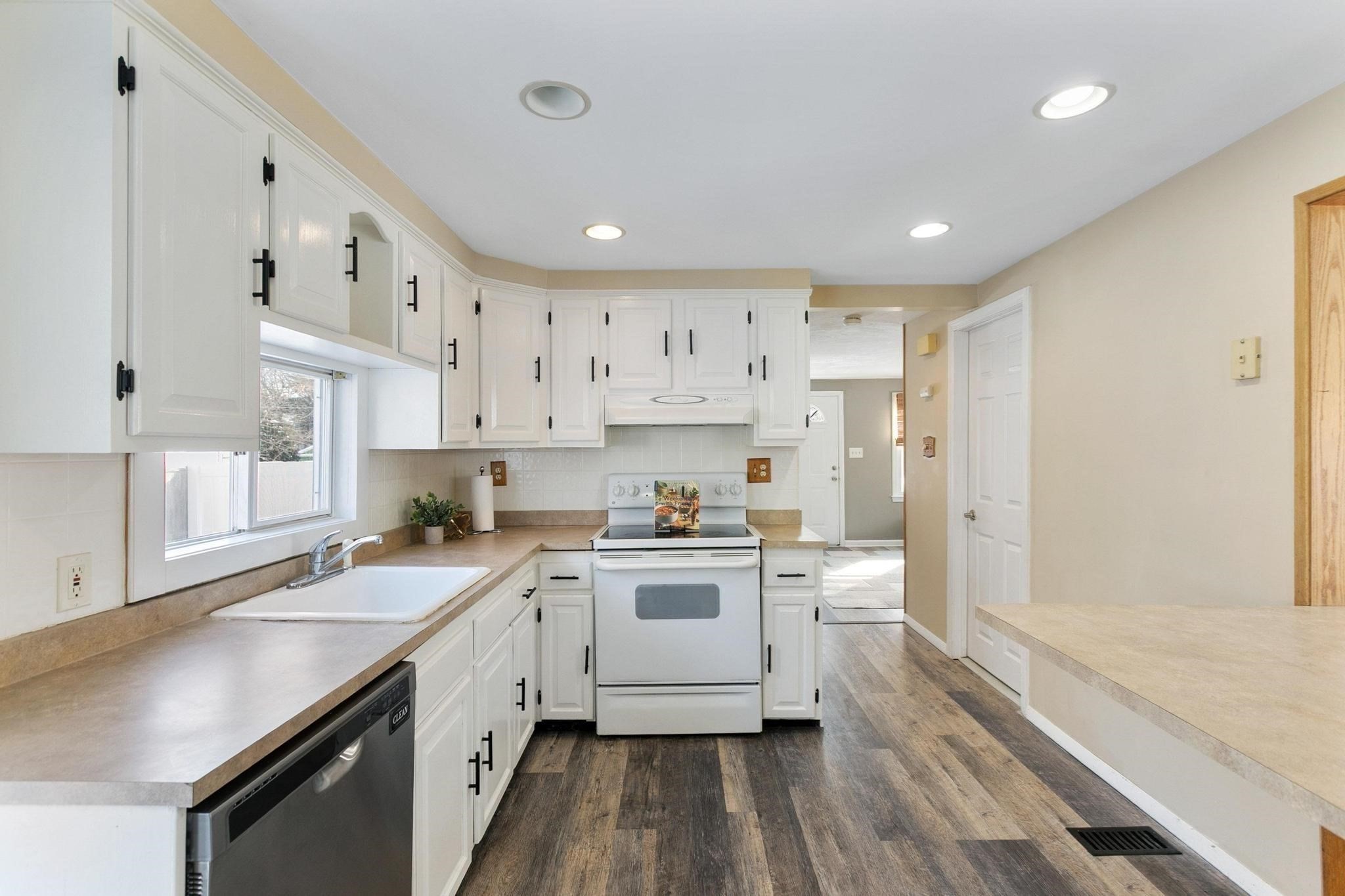 15 Primrose Rd, Billerica, MA 01821 - Image 17