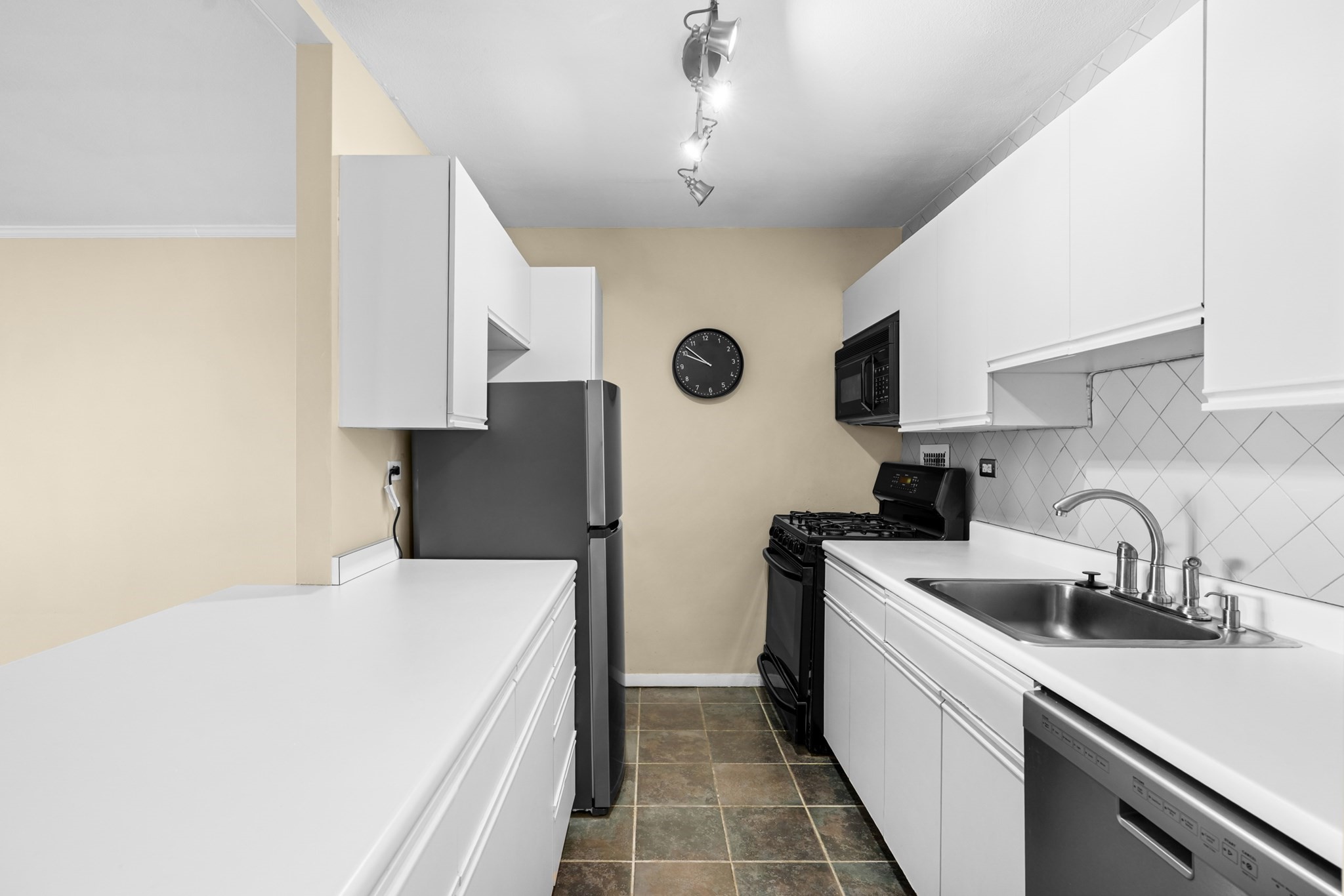 8 Whittier Unit 18A, West End, Boston, MA 02114 - Image 11