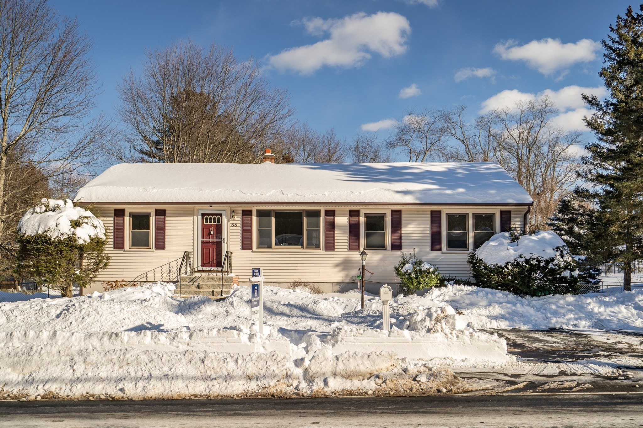 55 Francis Wyman Rd, Burlington, MA 01803