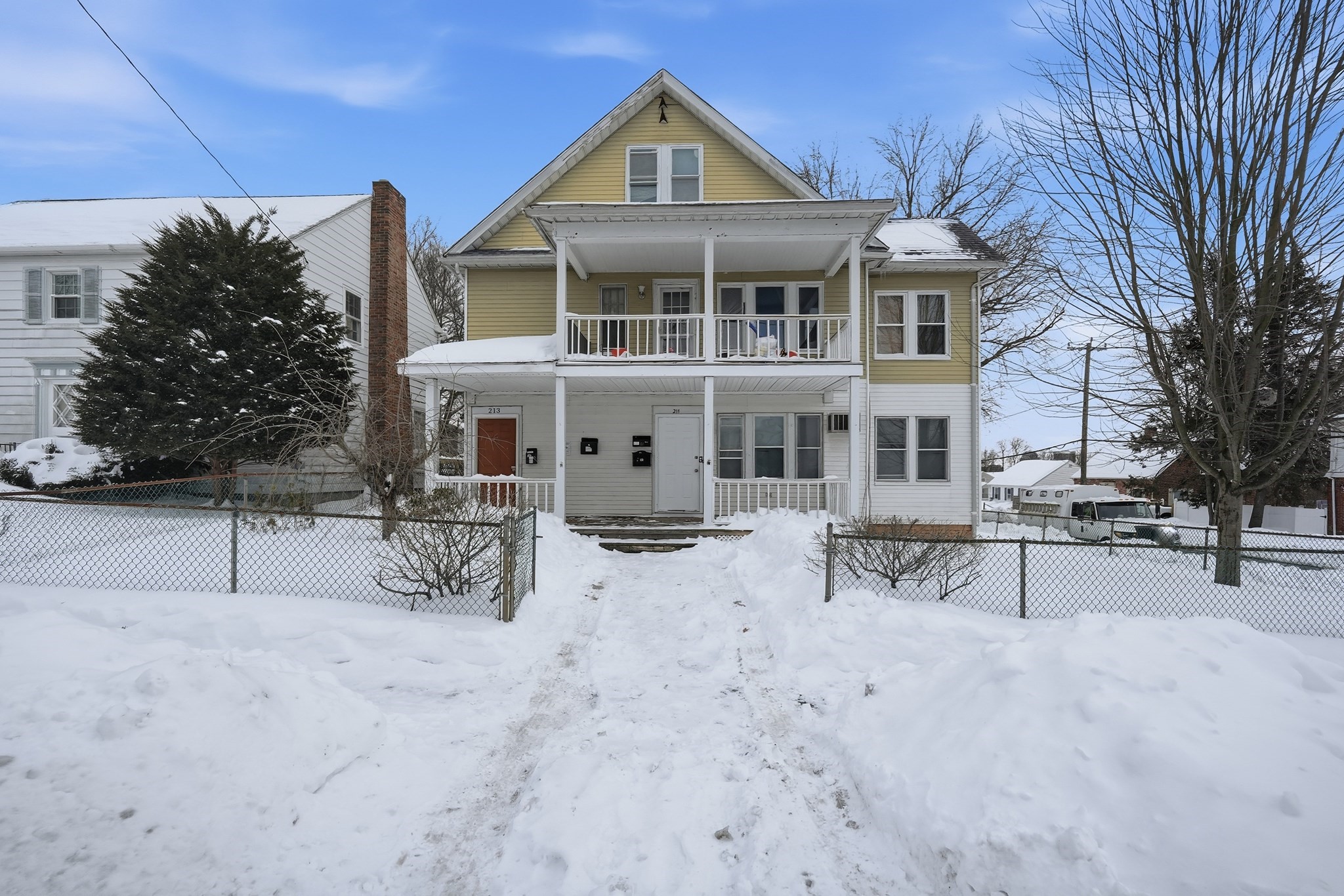211 Chapin Terrace, Springfield, MA 01104