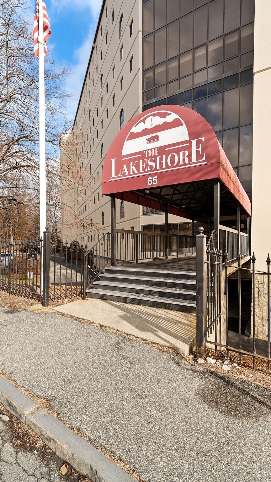 65 Lake Avenue Unit 830, Worcester, MA 01604