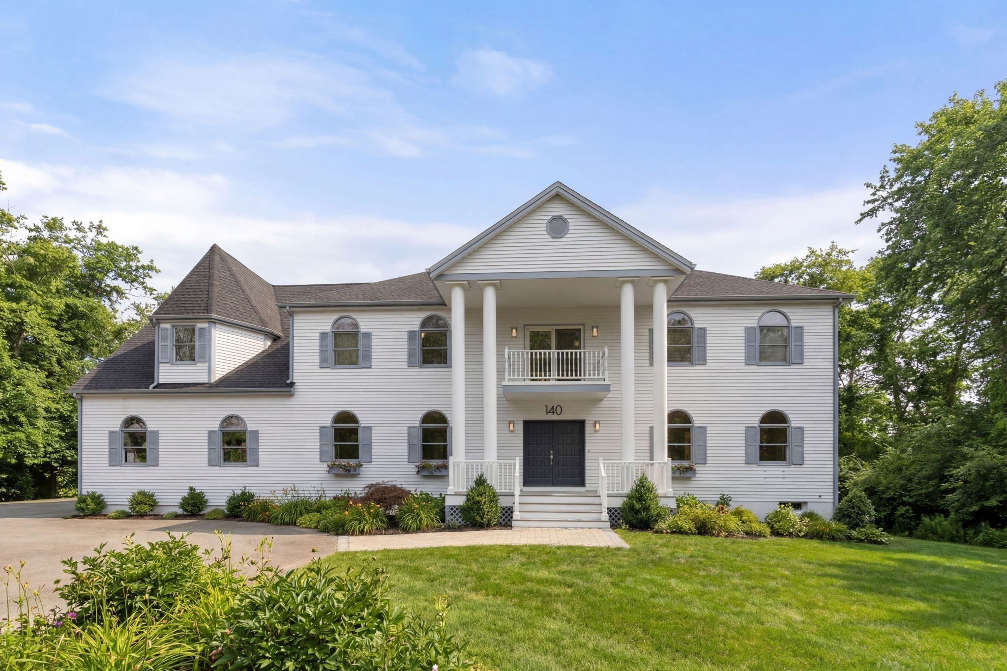 140 York St, Canton, MA 02021