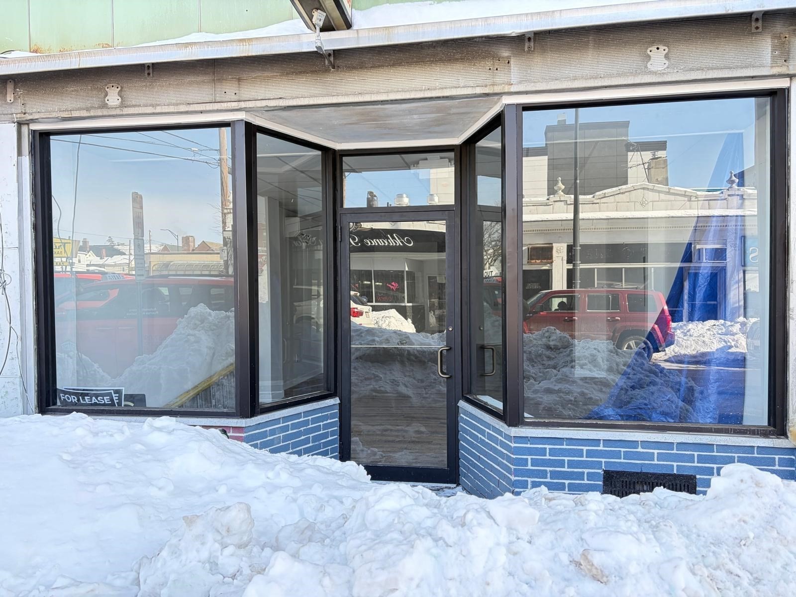 13 Newbury St, Lawrence, MA 01840 - Image 2