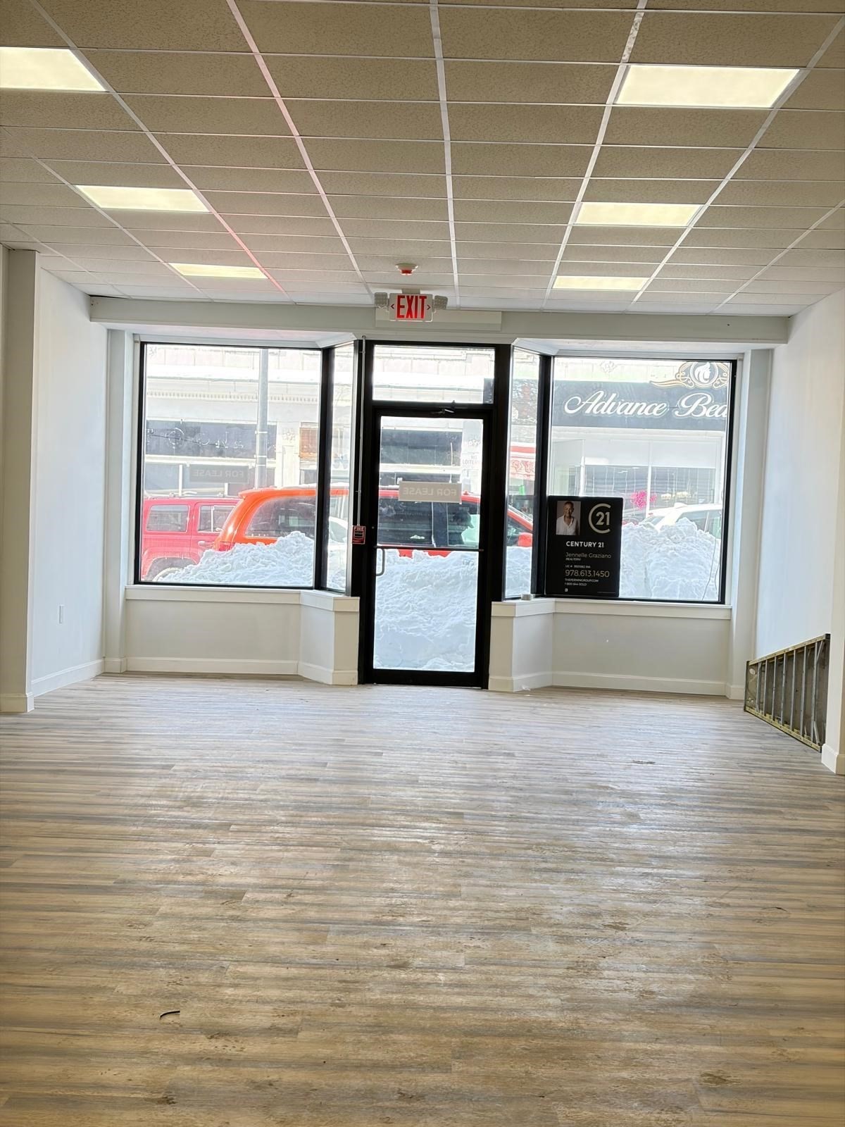 13 Newbury St, Lawrence, MA 01840 - Image 5