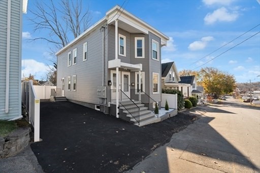 64 Sixth Ave, Haverhill, MA 01830