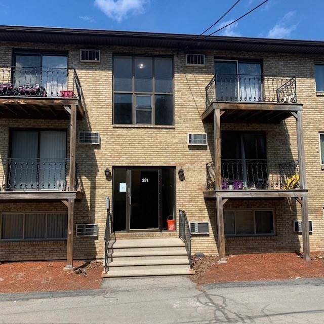 351 Pawtucket Blvd Unit 3, Lowell, MA 01854 - Image 2