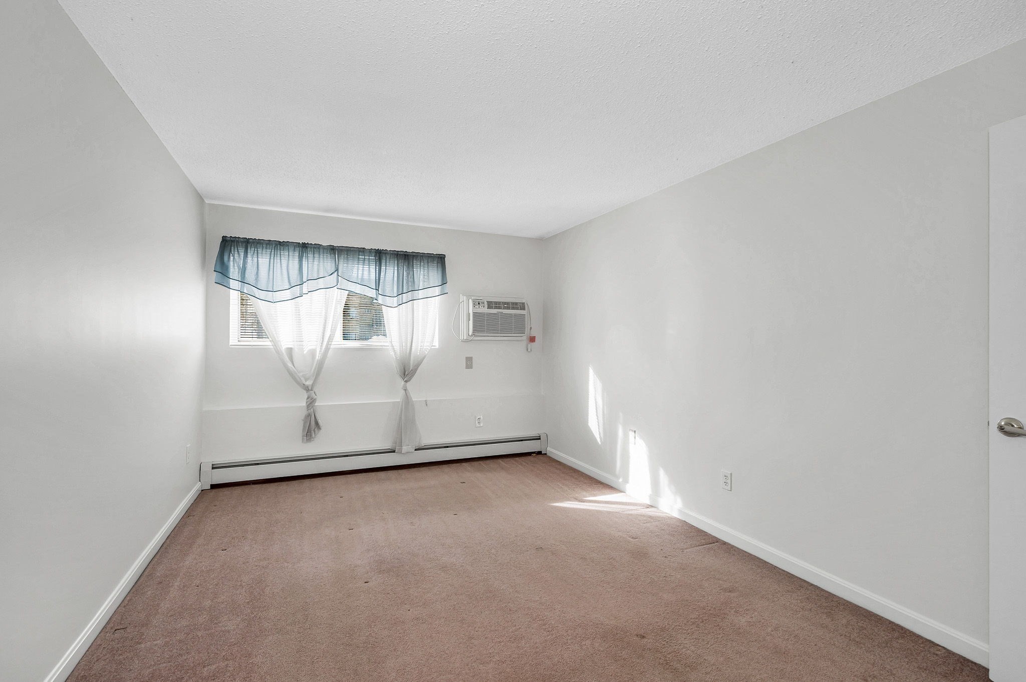 351 Pawtucket Blvd Unit 3, Lowell, MA 01854 - Image 11