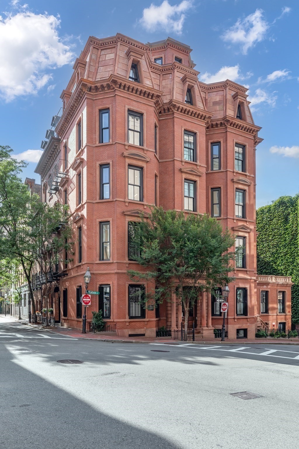 55 Hancock St, Beacon Hill, Boston, MA 02114