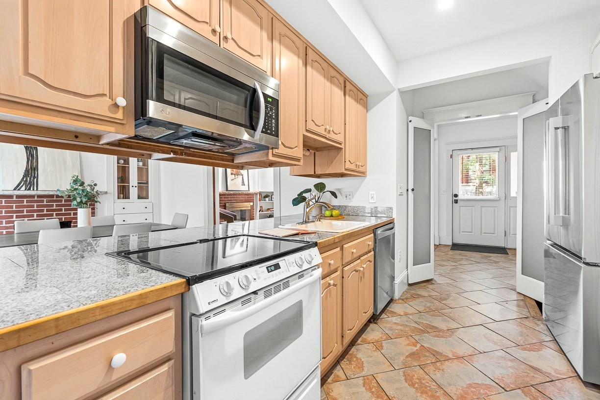 30 2nd St Unit A, Cambridge, MA 02141 - Image 12