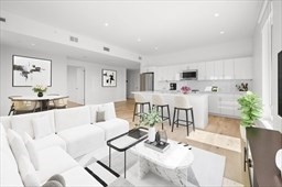 2149 Washington St, Apt 604