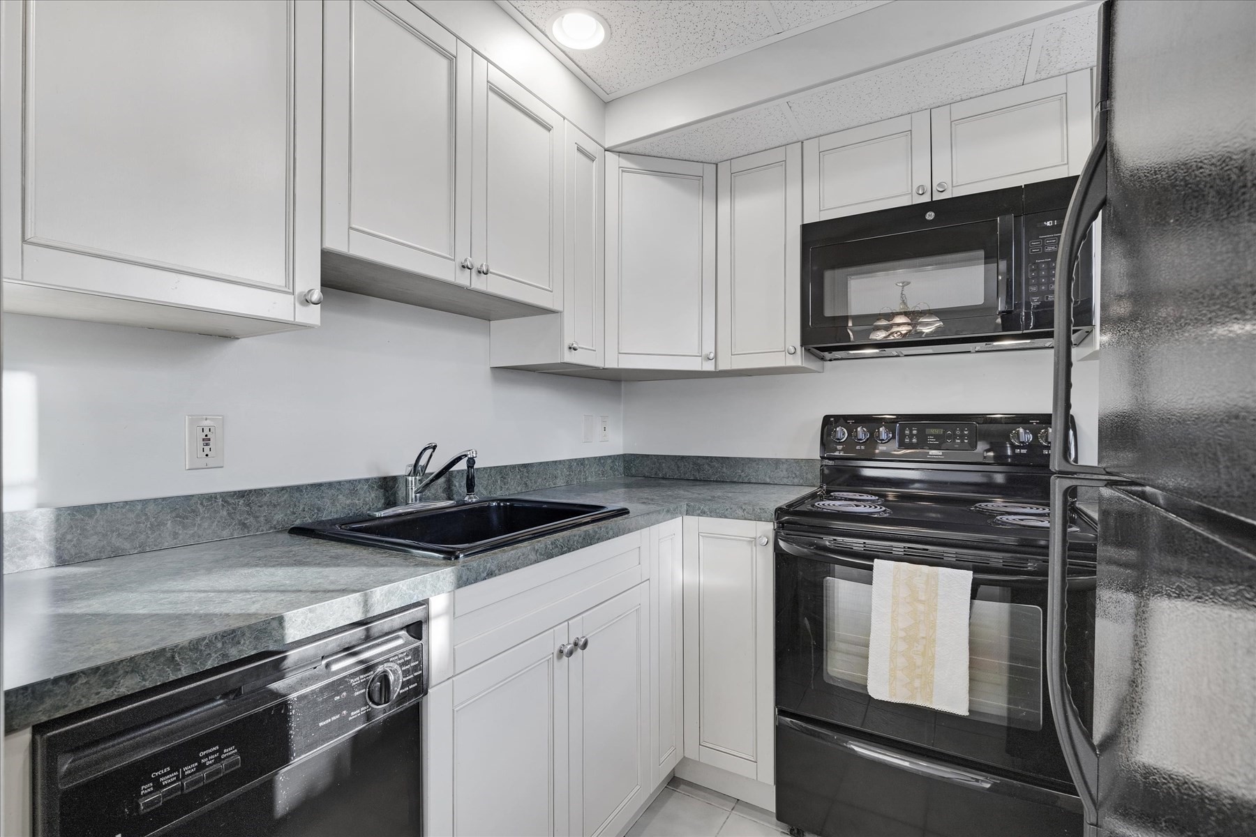 135 W Main Street Unit 7, Barnstable, MA 02601 - Image 11