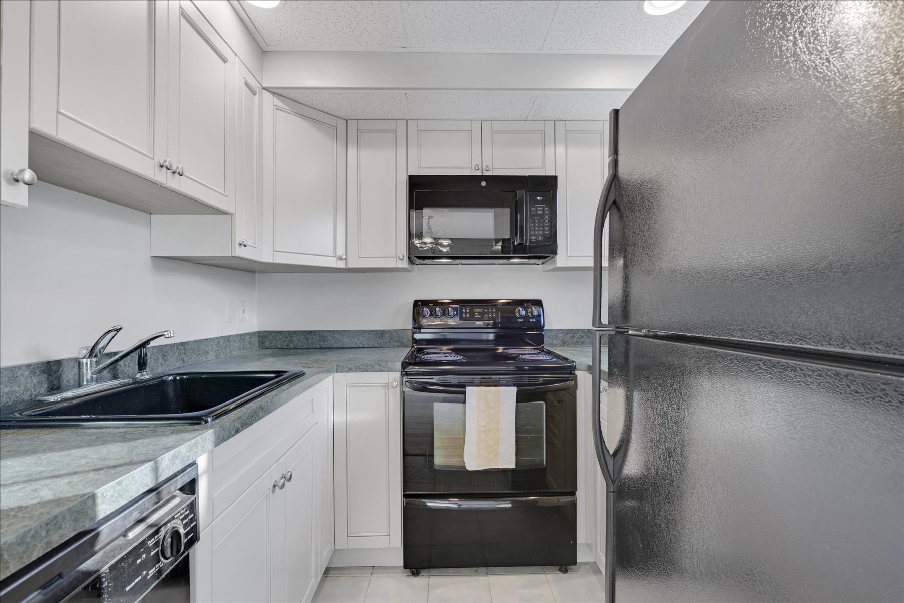 135 W Main Street Unit 7, Barnstable, MA 02601 - Image 10