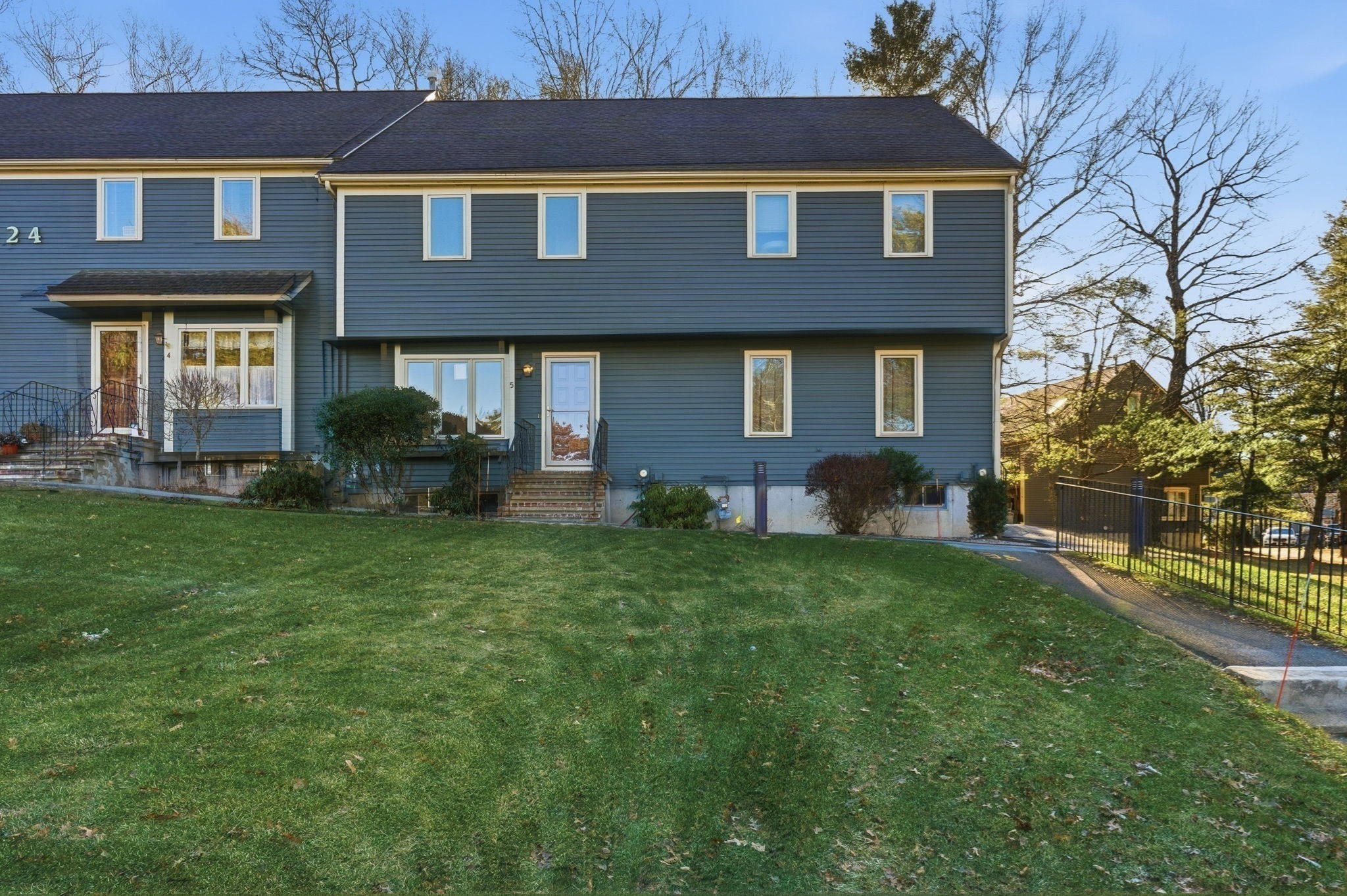 24 Deer Path Unit 5, Maynard, MA 01754
