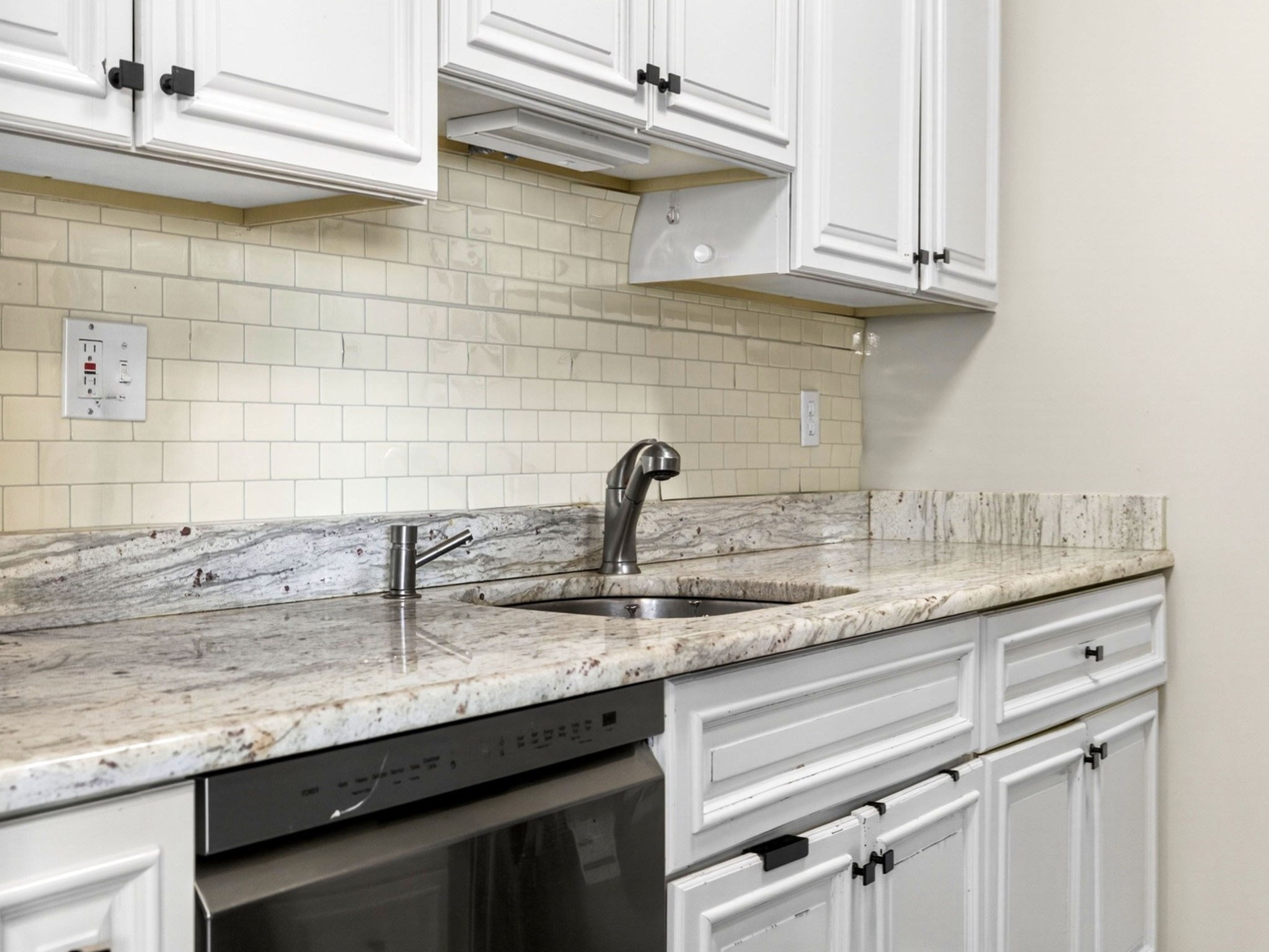 566 Commonwealth Ave Unit 401, Fenway, Boston, MA 02215 - Image 6