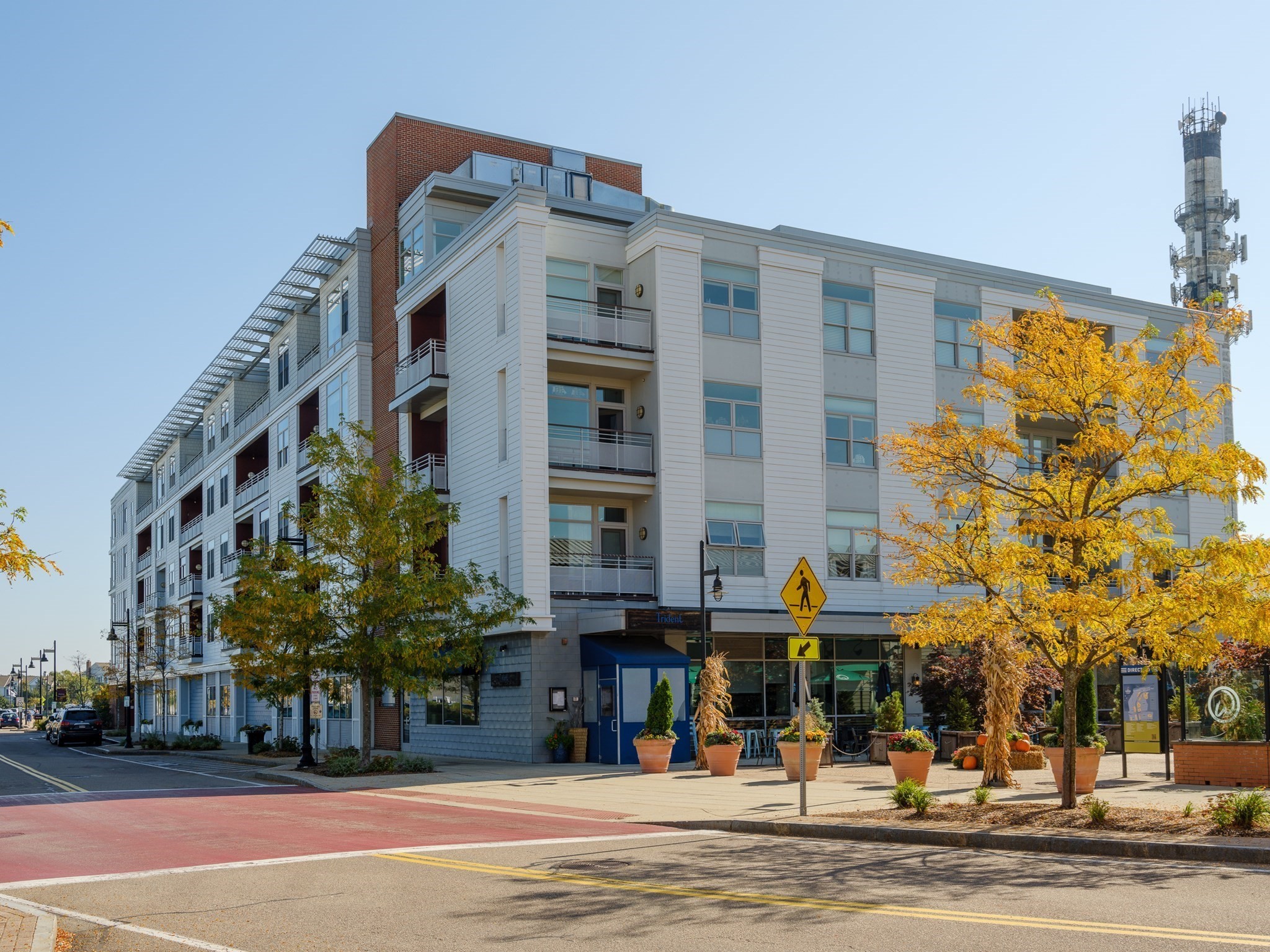 23 Shipyard Dr Unit 206, Hingham, MA 02043