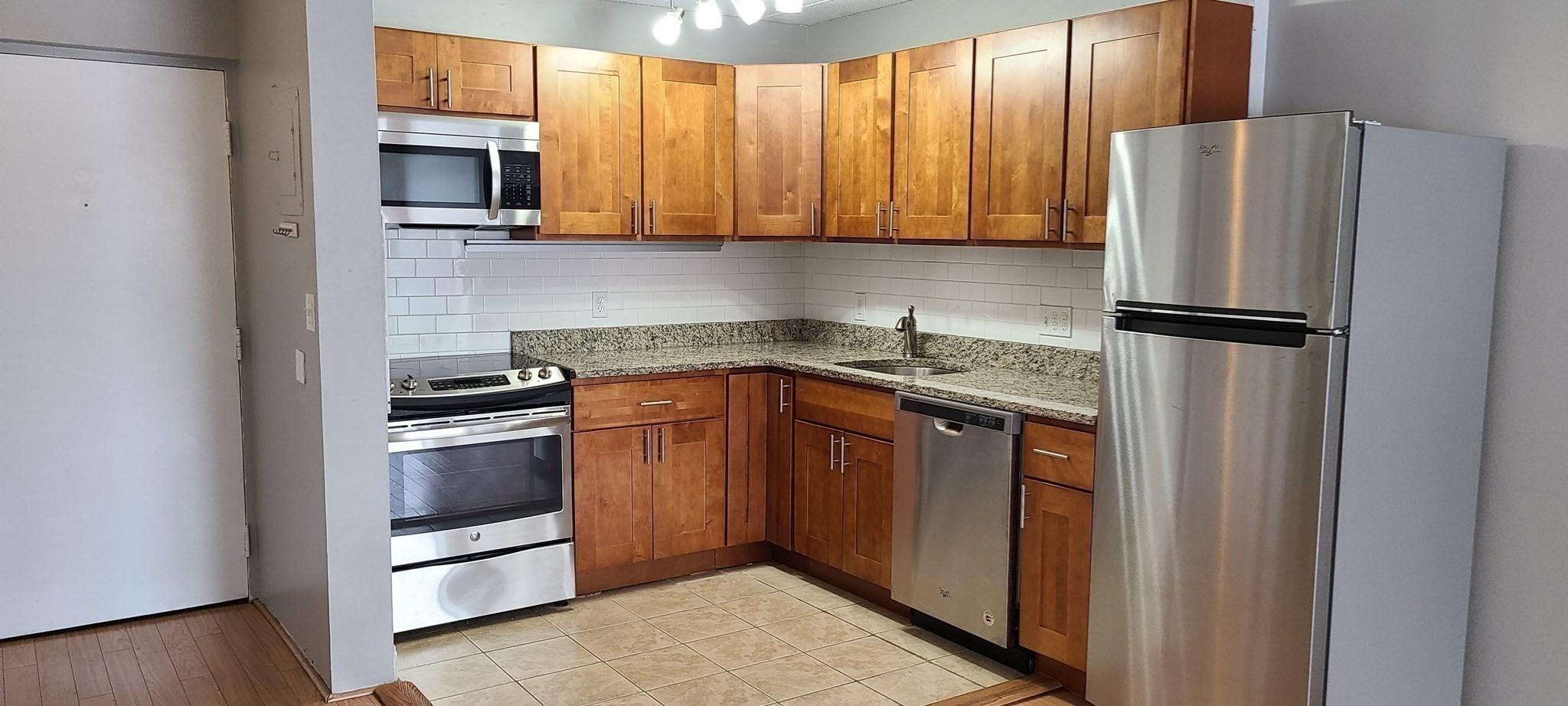 46 Cochituate Rd Unit 106, Framingham, MA 01701 - Image 4