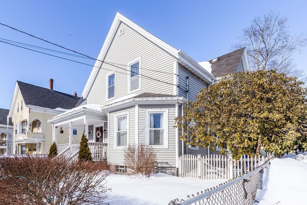 356 Crescent St, Brockton, MA 02302