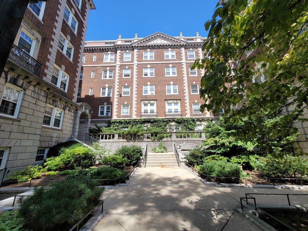 3 Arlington Street Unit 44, Cambridge, MA 02140