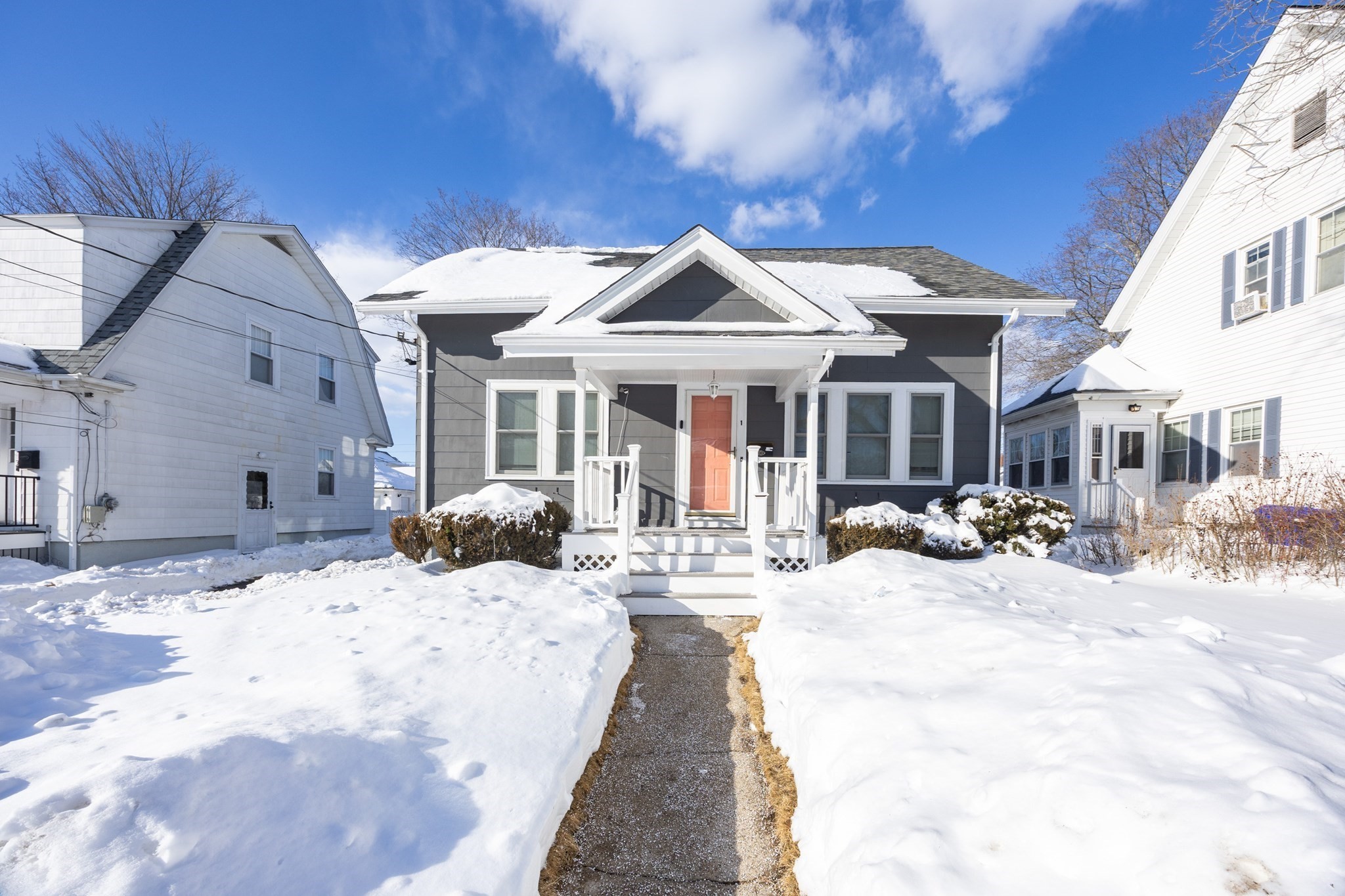 1 Elizabeth St, Taunton, MA 02780