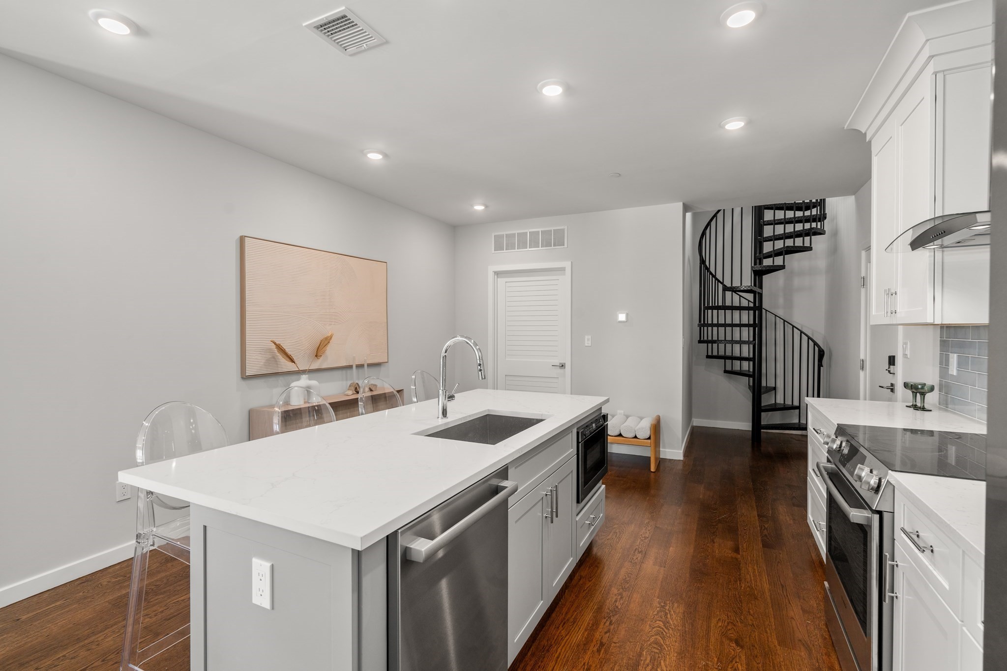 267 Old Colony Unit 605, South Boston, Boston, MA 02127 - Image 21