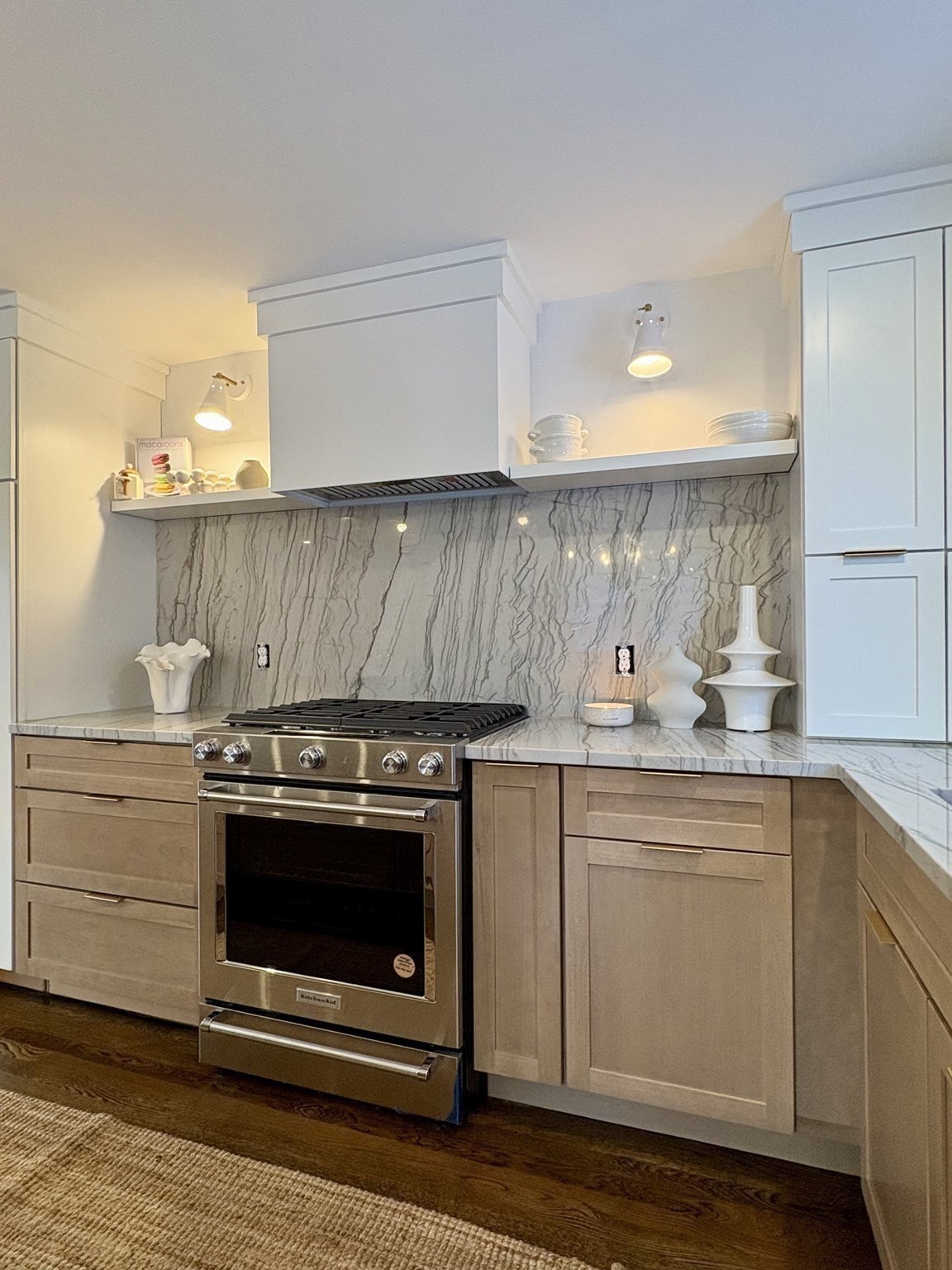 33 Rockwood Rd, Lynnfield, MA 01940