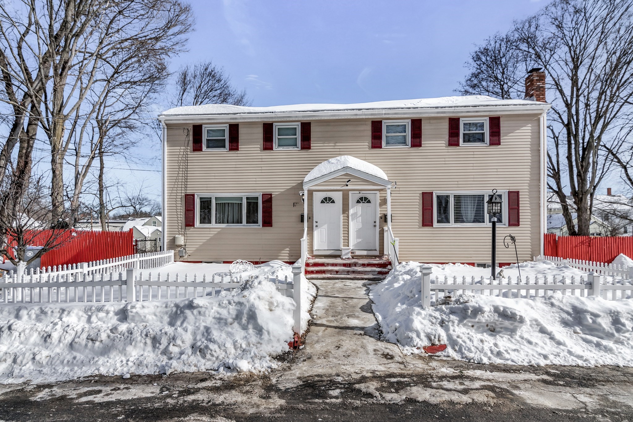 7 Carleton, Methuen, MA 01844