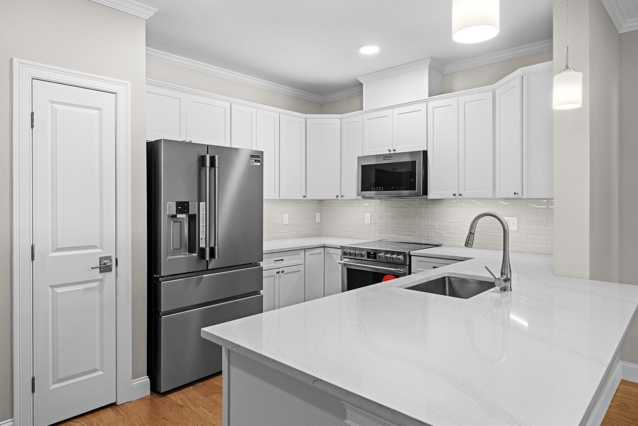 485 Blue Hills Parkway Unit 10, Milton, MA 02186 - Image 7