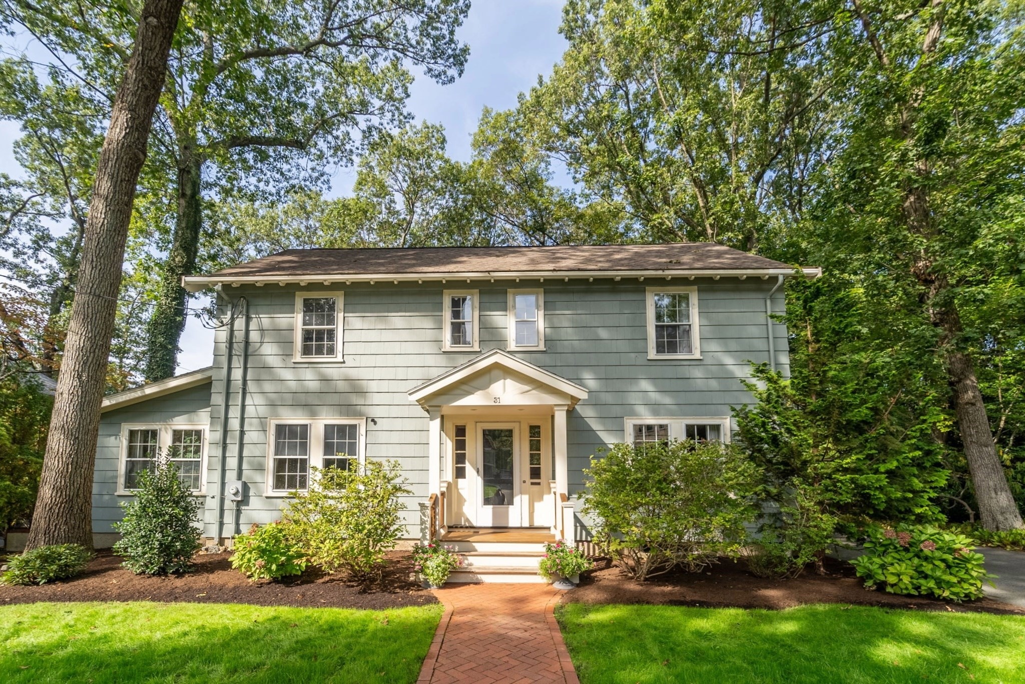 31 Wilde Rd, Newton, MA 02468