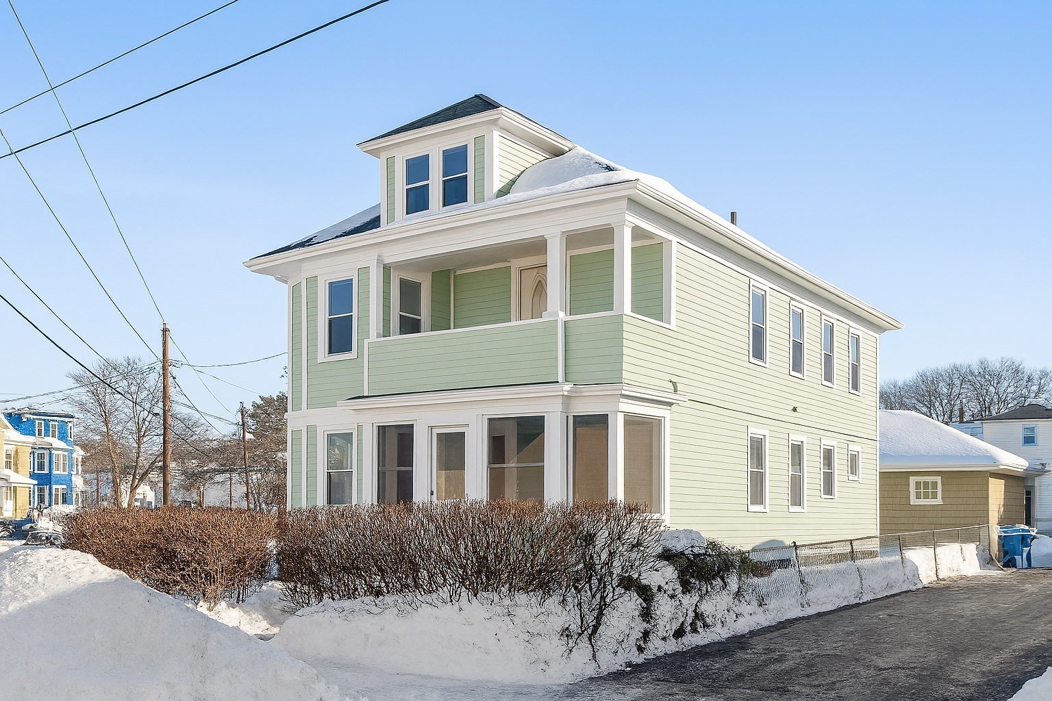2 Leslie Street, Lawrence, MA 01841