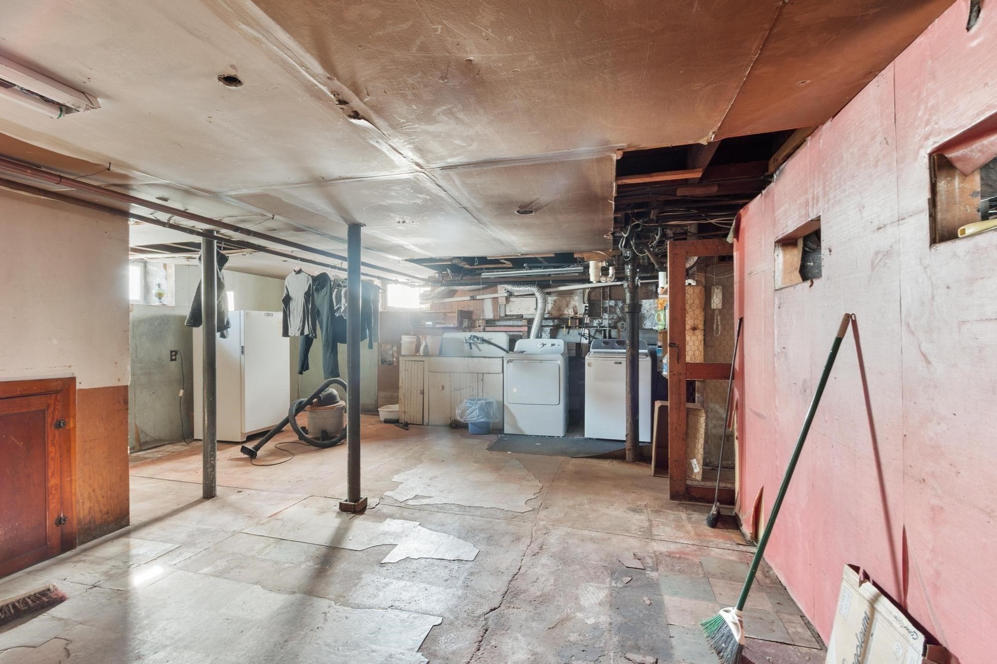 2 Leslie Street, Lawrence, MA 01841 - Image 27