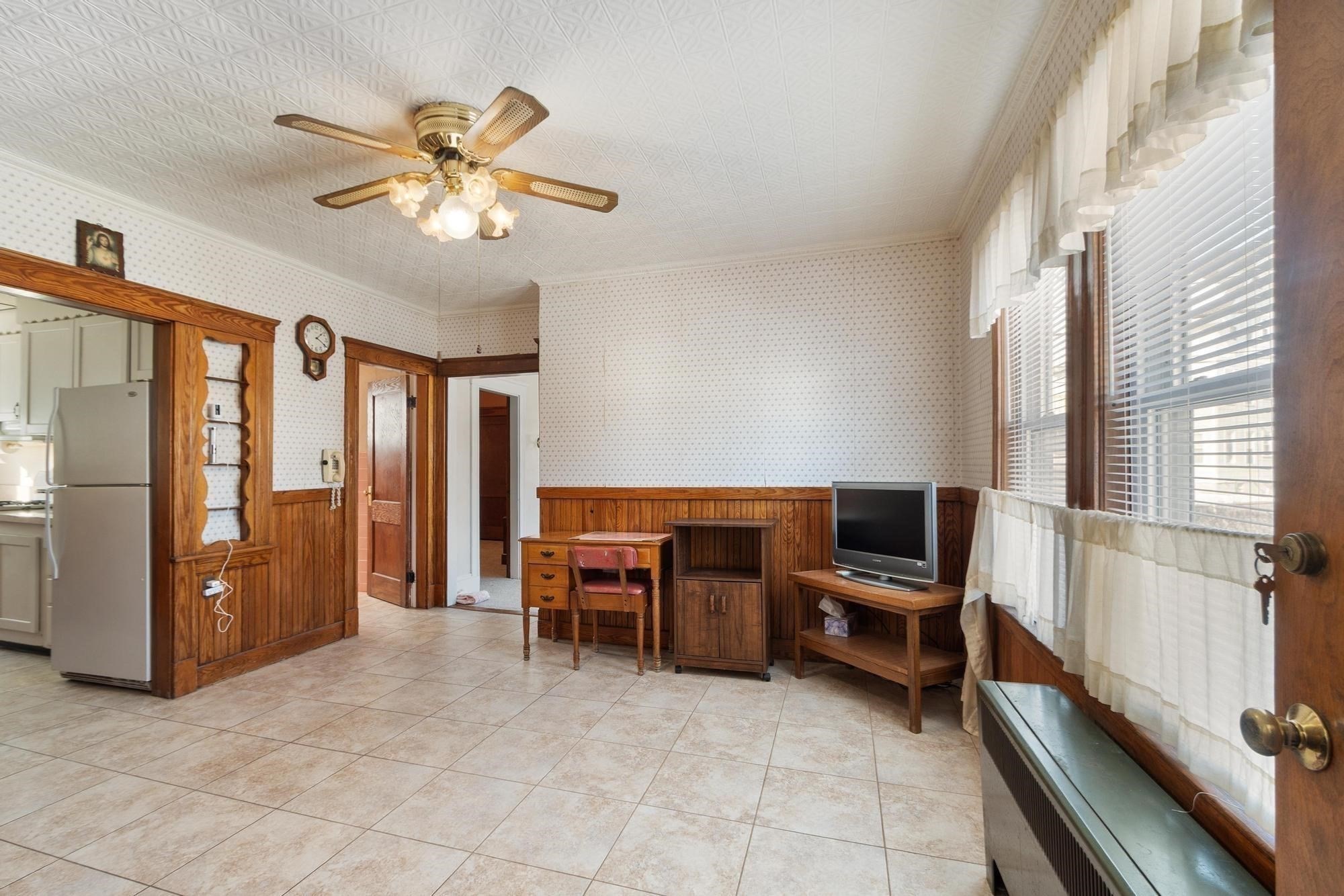 2 Leslie Street, Lawrence, MA 01841 - Image 7