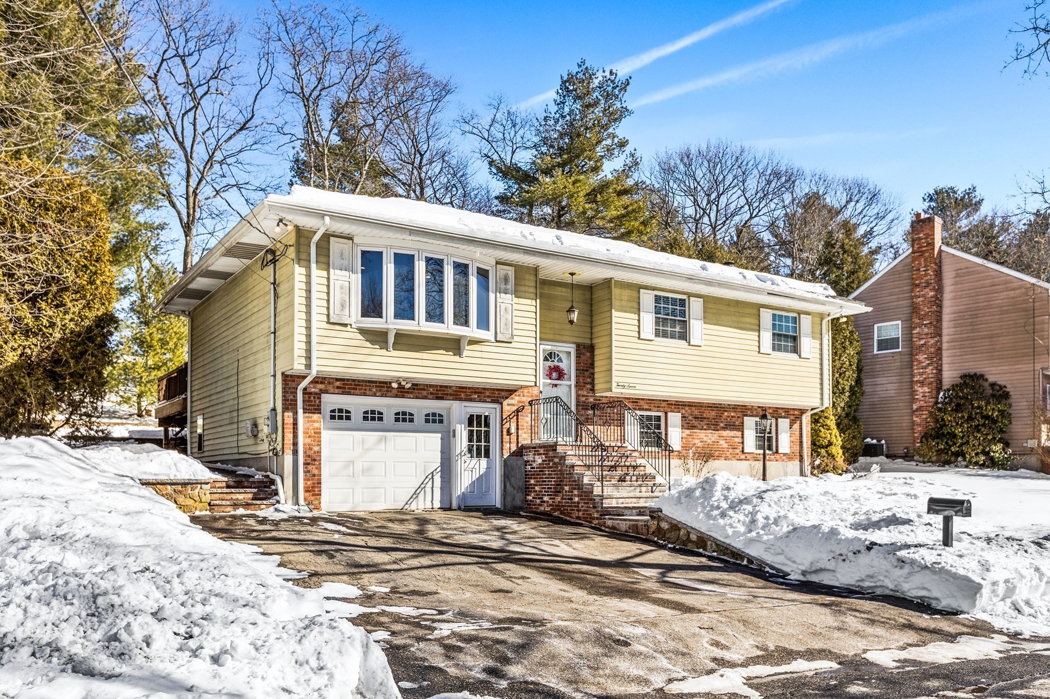 27 Audubon Rd, Reading, MA 01867