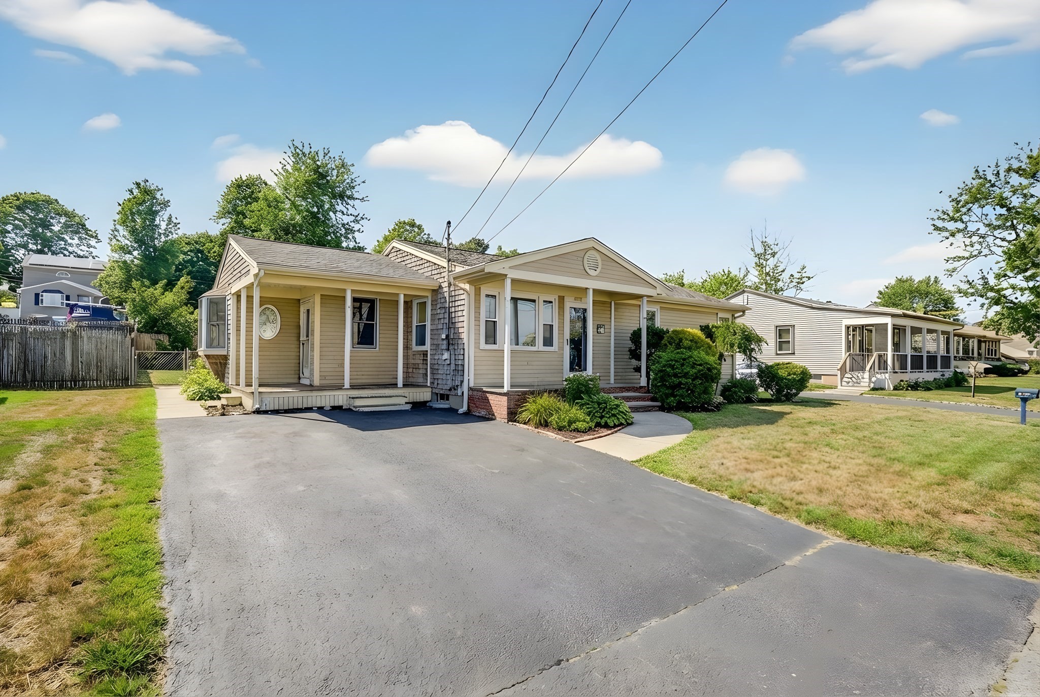 257 Lawrence St, New Bedford, MA 02745