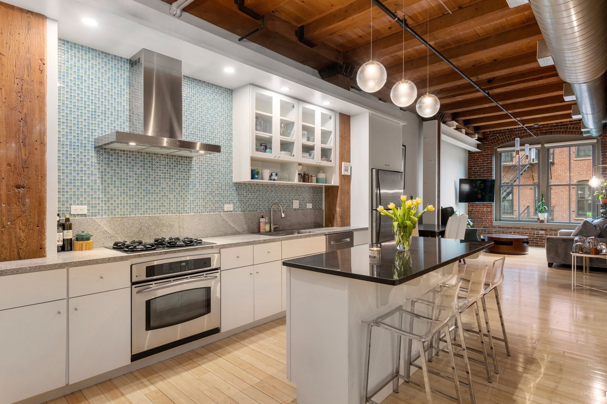 35 Channel Center St Unit 303, Seaport, Boston, MA 02210