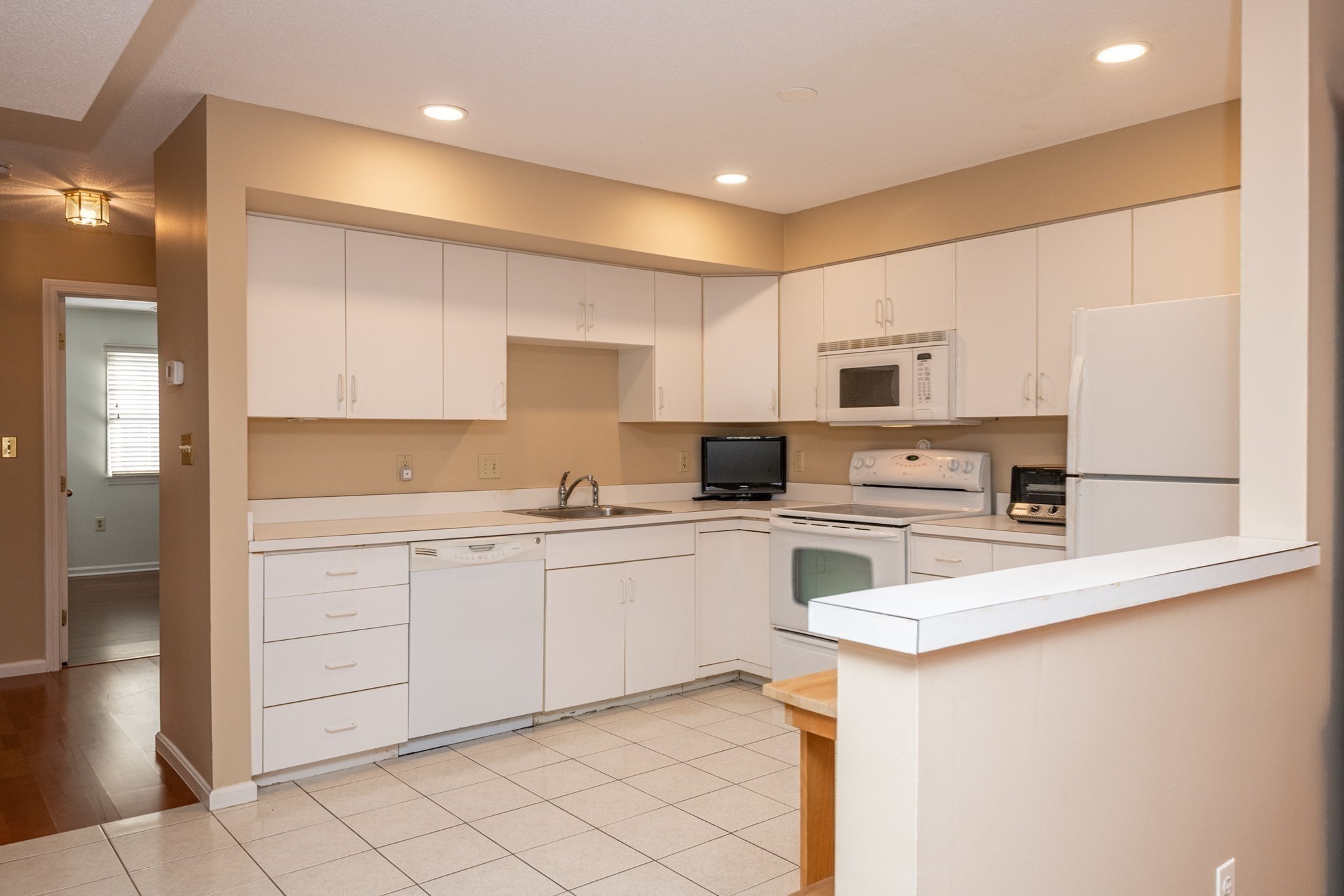 30 Weatherly Drive Unit 30, Salem, MA 01970 - Image 10