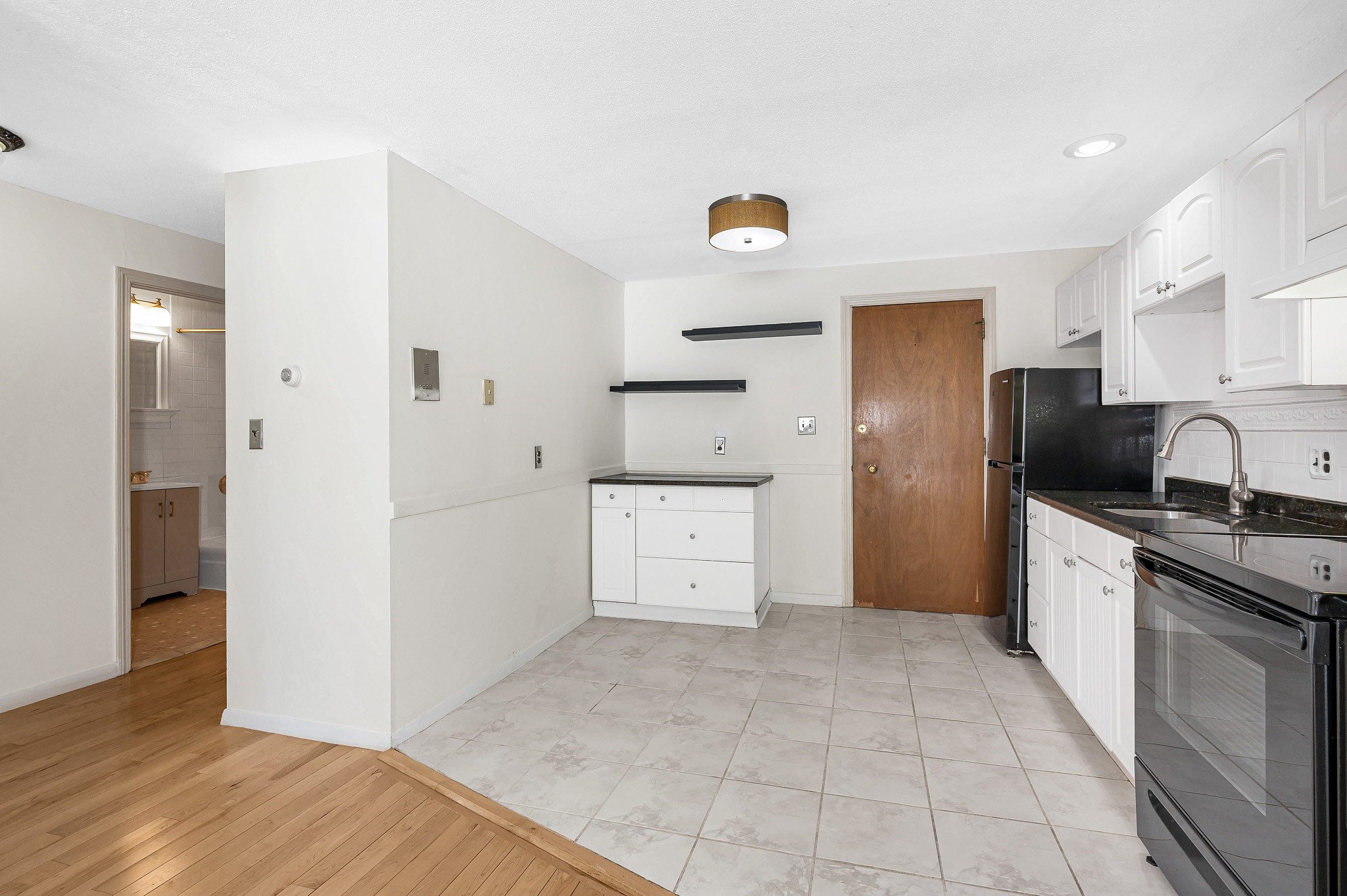 37 South St Unit 10, Medford, MA 02155 - Image 3