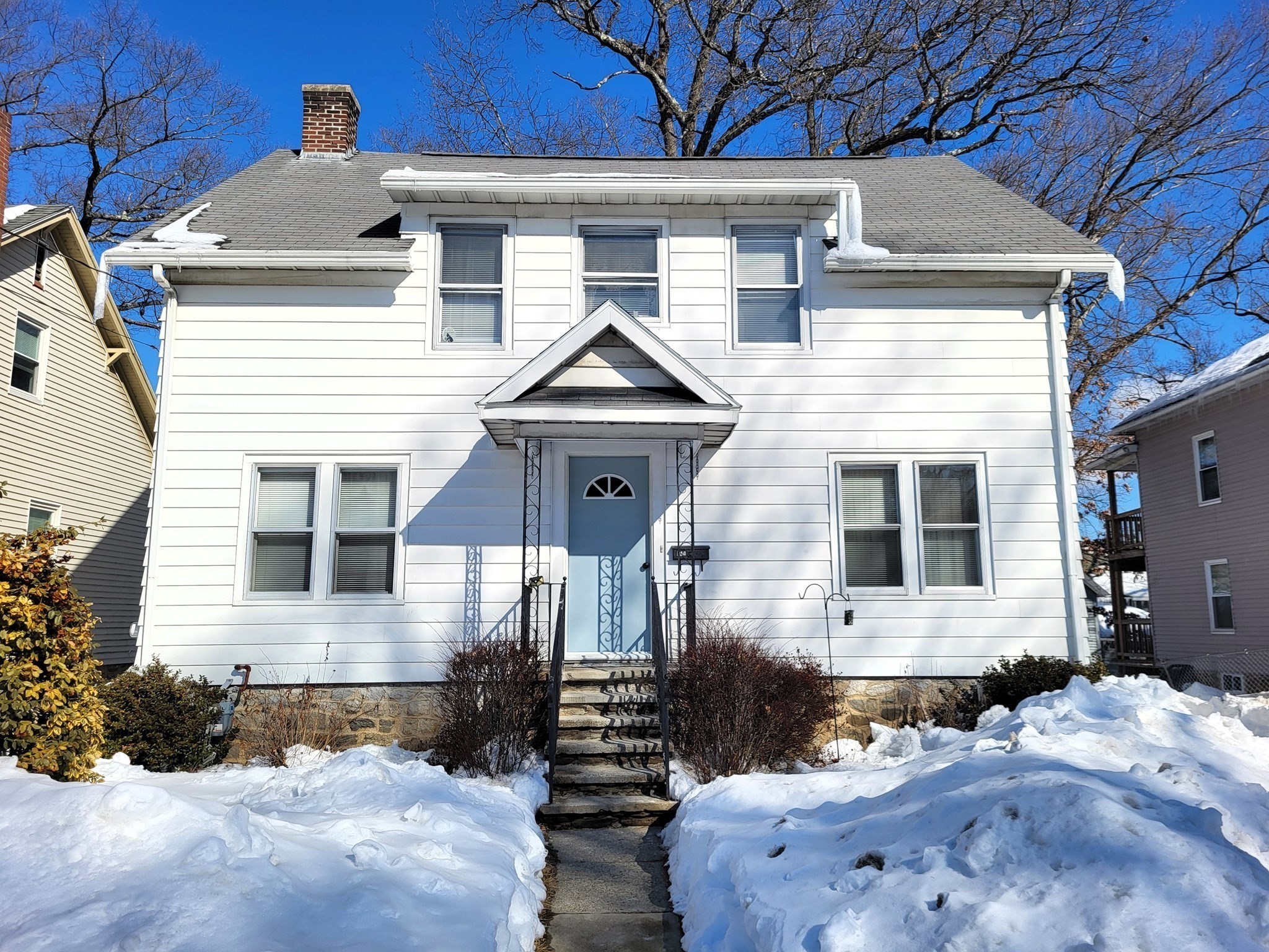 168 Dresser St, Southbridge, MA 01550
