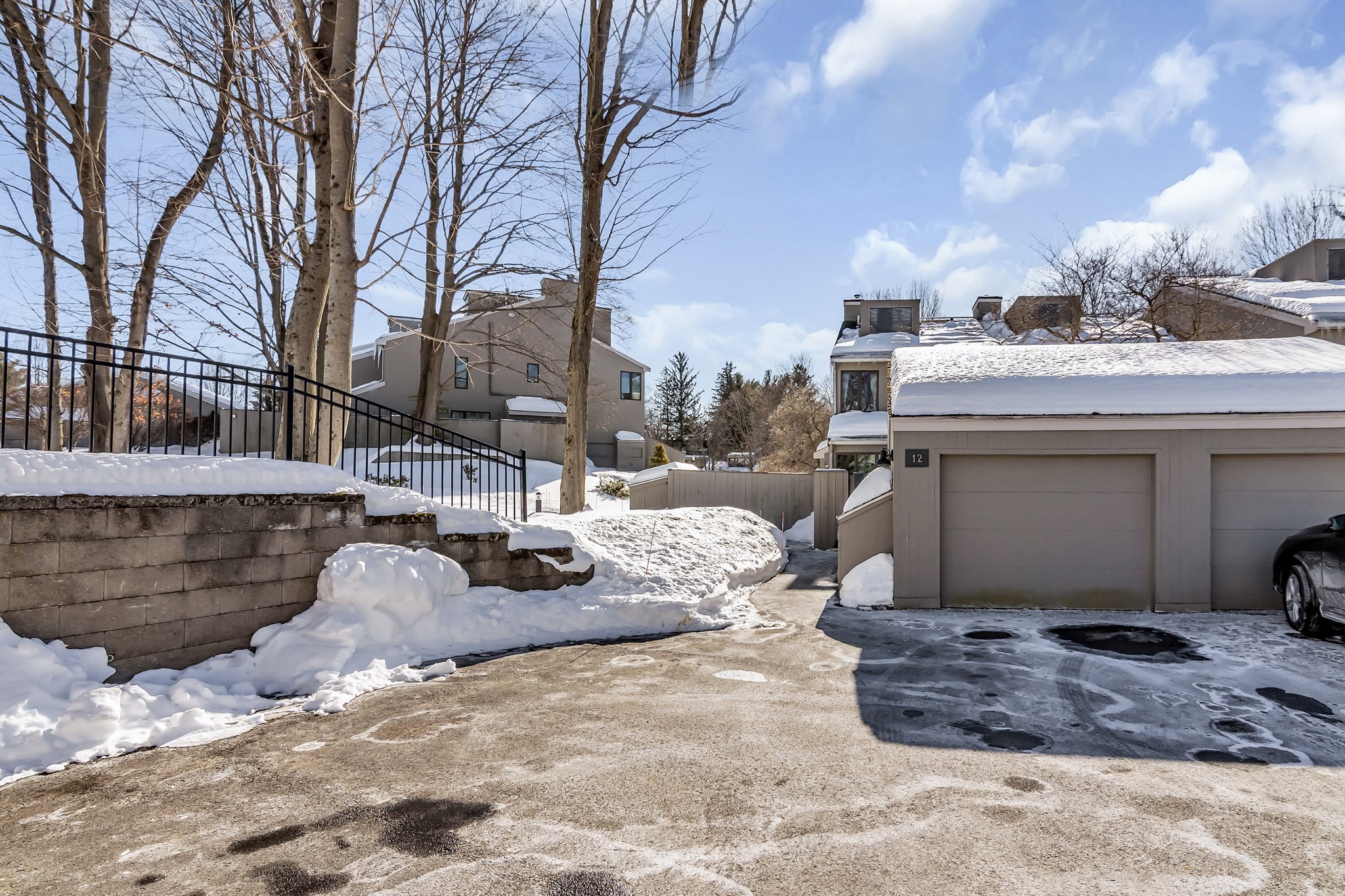 12 Mill Pond Unit 12, North Andover, MA 01845