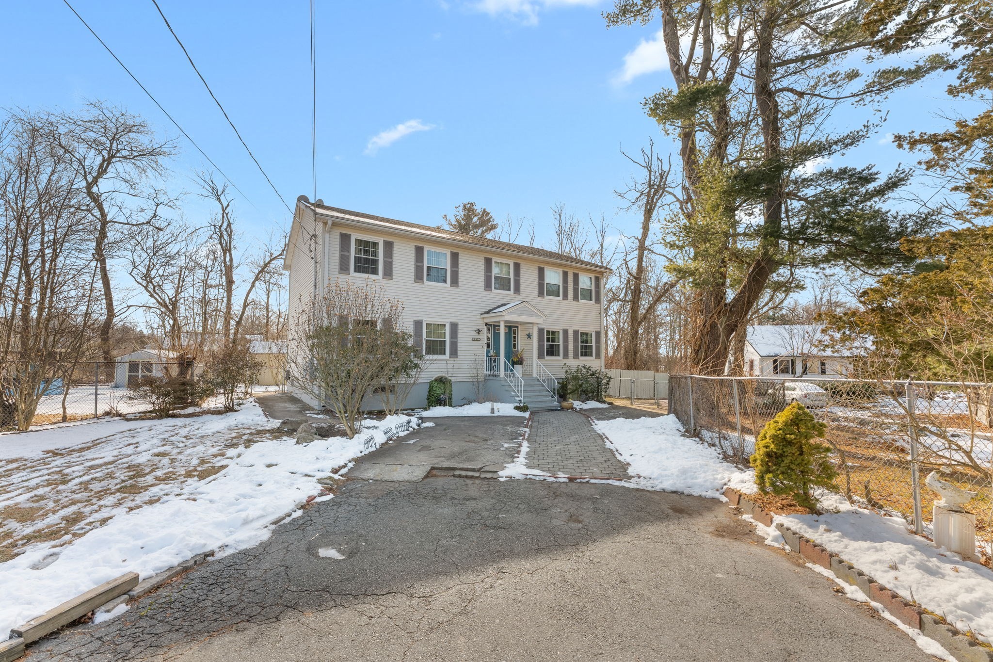 265 Winter St, Brockton, MA 02302