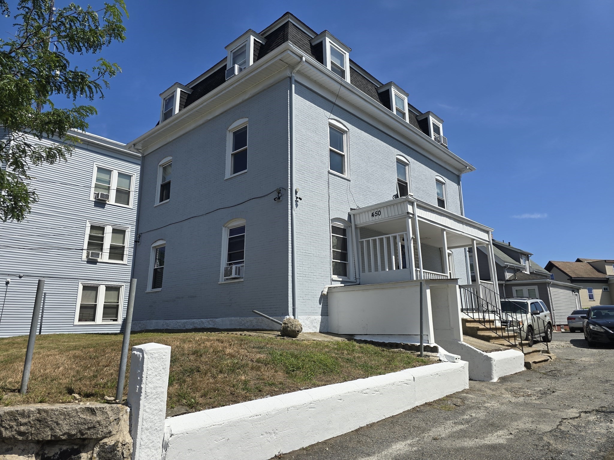 450 Essex St, Lynn, MA 01902