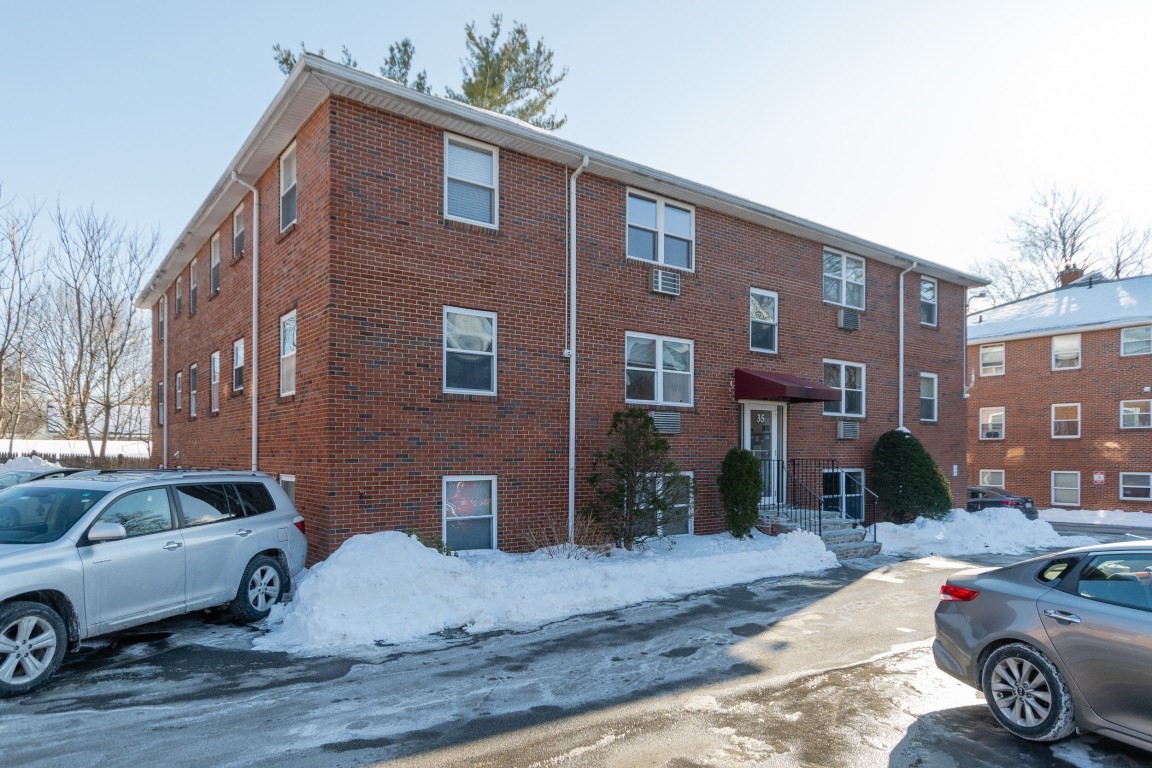 35 Montvale Avenue Unit 8, Woburn, MA 01801