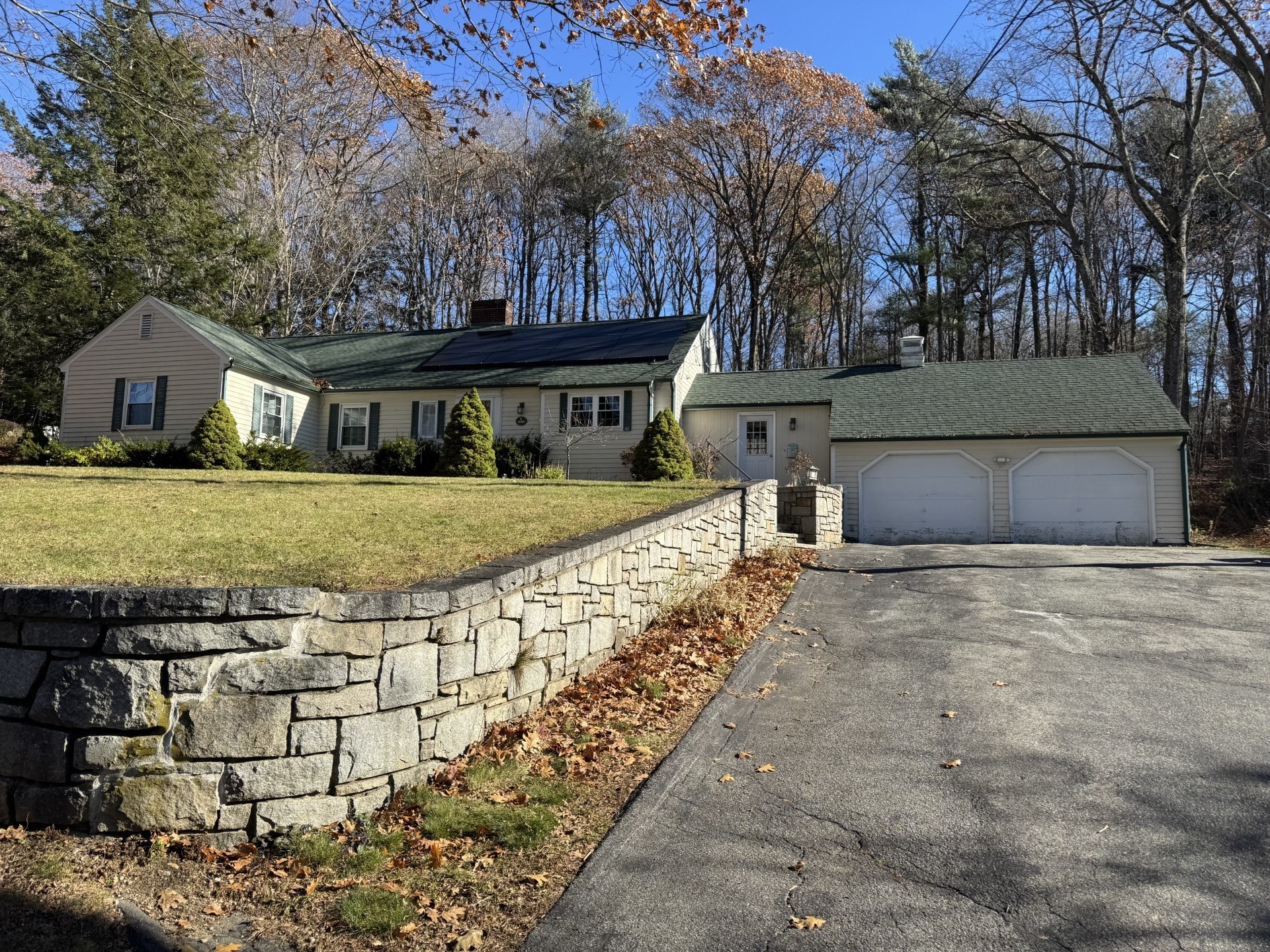 100 Lawrence Street, Gardner, MA 01440