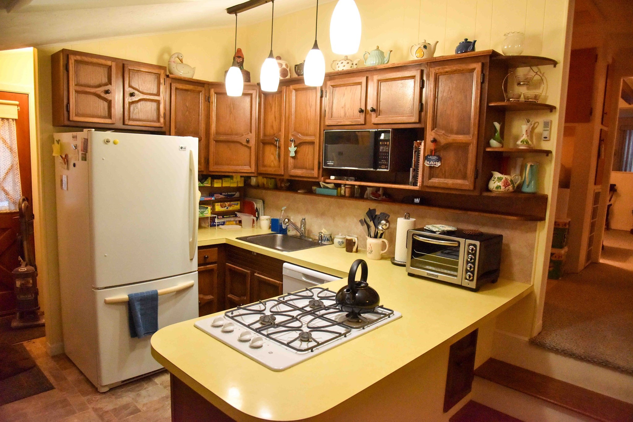 36 Briarwood Ave, Billerica, MA 01821 - Image 10