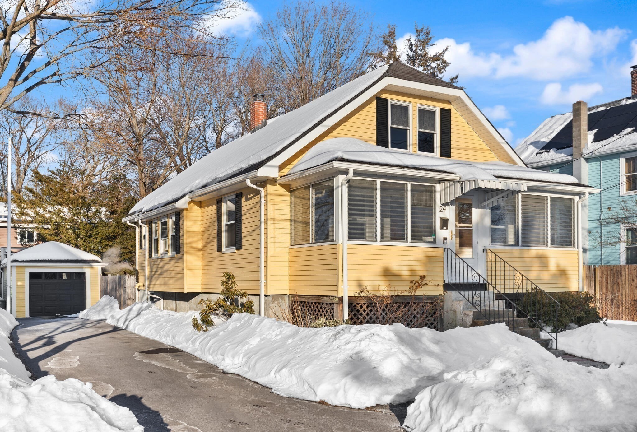 24 Bates Rd, Framingham, MA 01702
