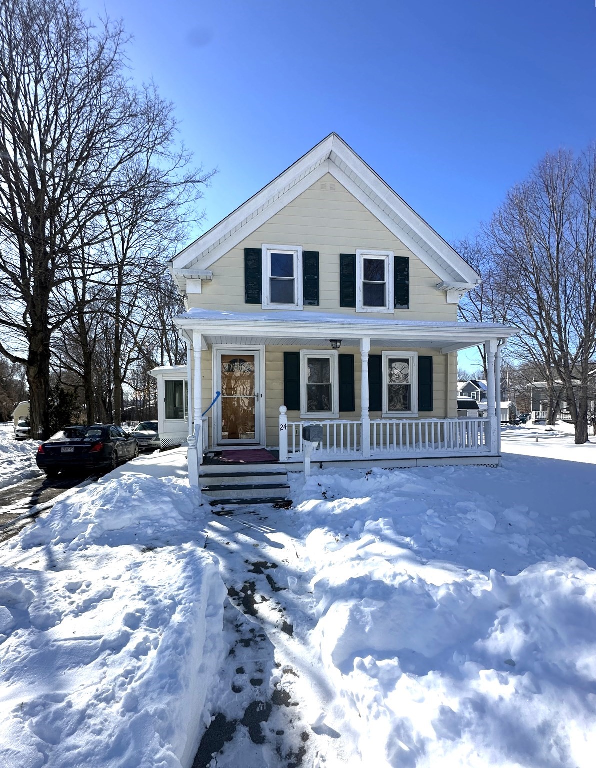 24 Railroad Ave, Norwood, MA 02062