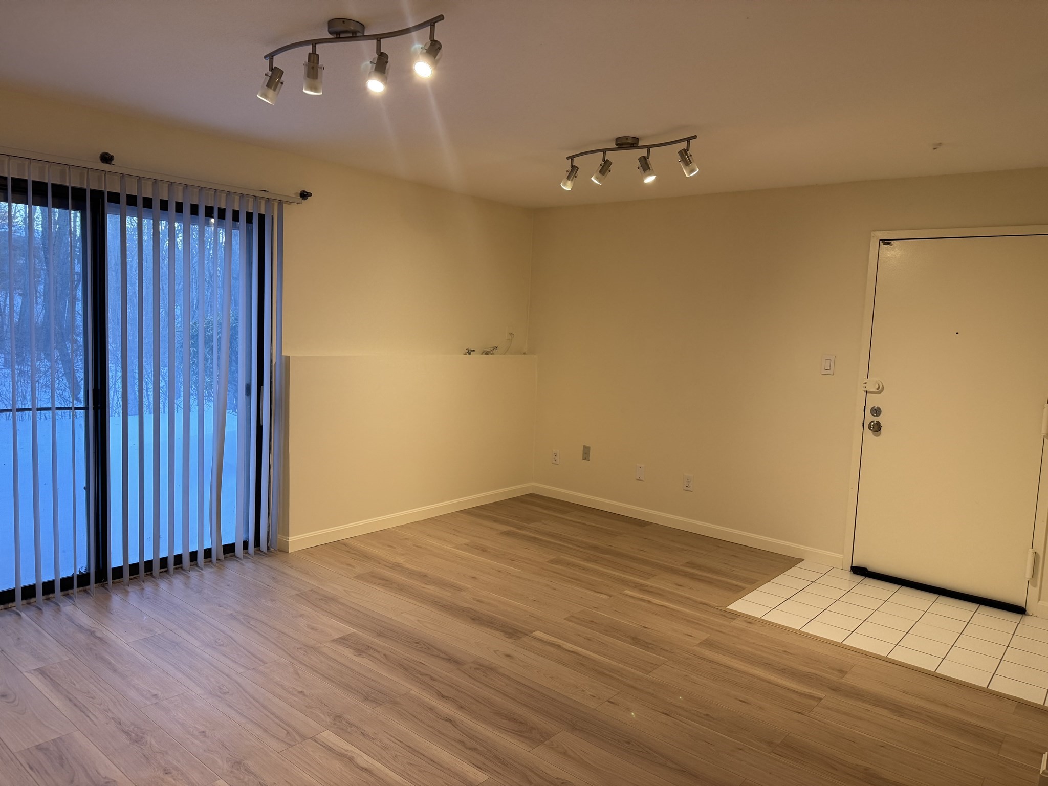 52 Village Brook Ln Unit 14, Natick, MA 01760 - Image 4