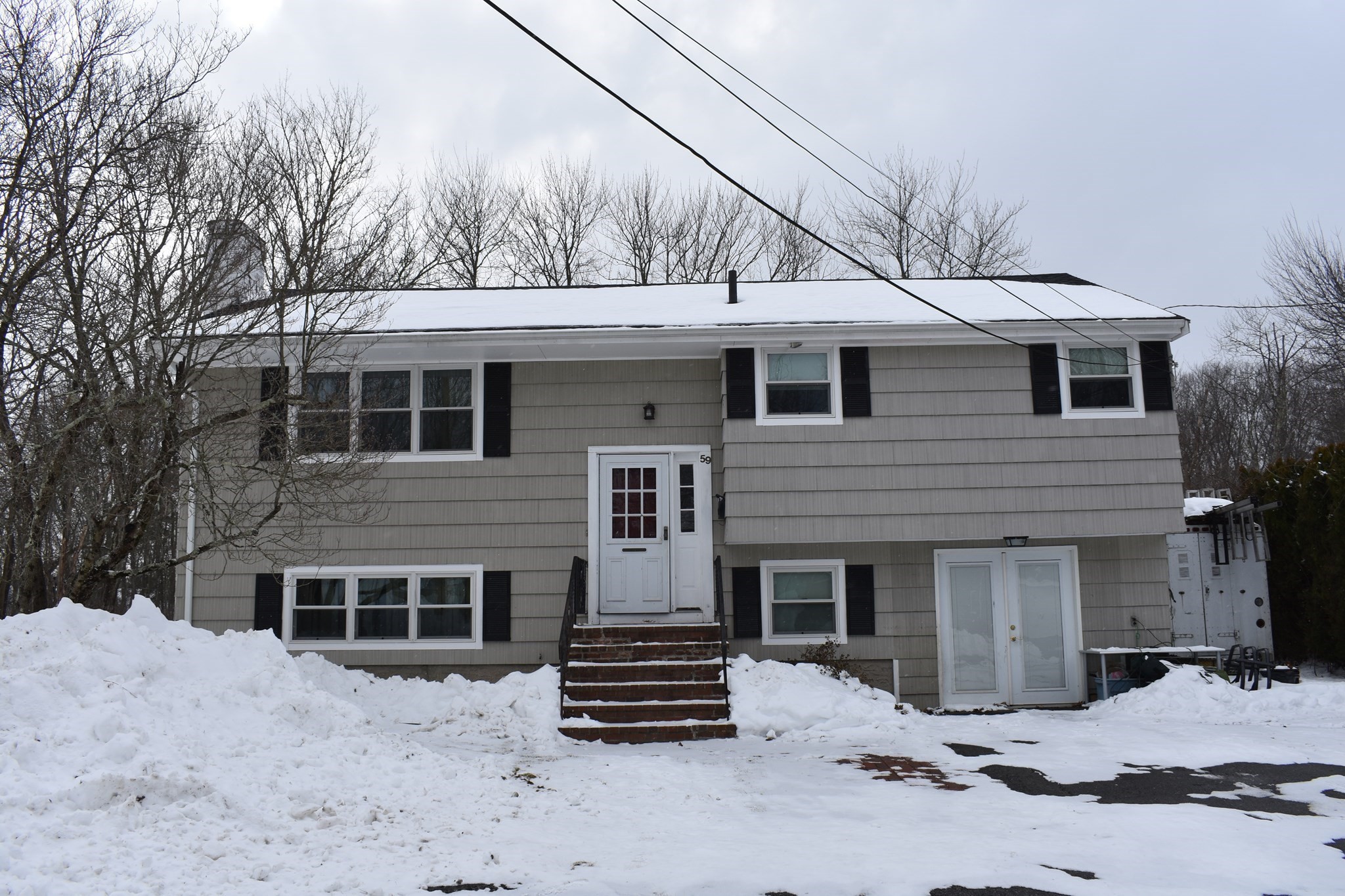 59 Hamilton Ave, Dedham, MA 02026