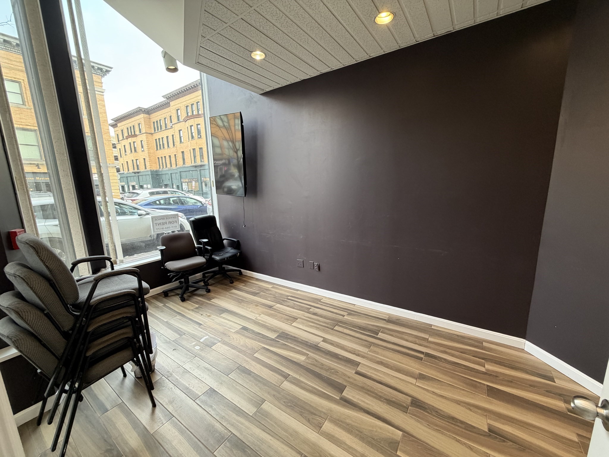 100 Concord St Unit 1B, Framingham, MA 01702 - Image 2