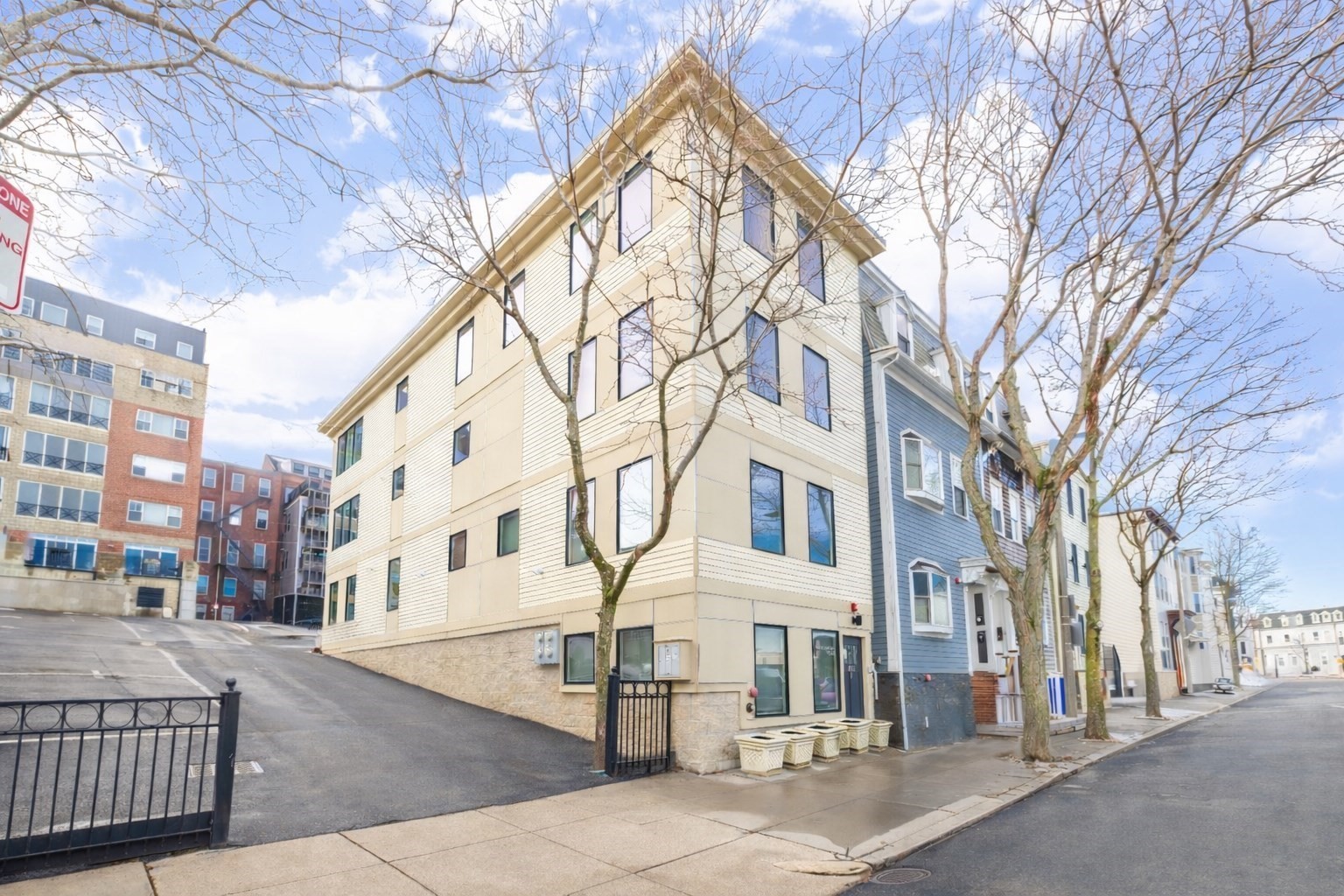 435 E 3rd St Unit 2, South Boston, Boston, MA 02172