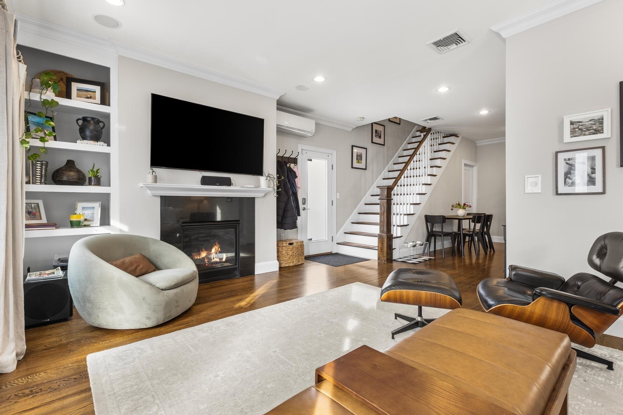 7 Burgoyne St Unit 1, Dorchester, Boston, MA 02124